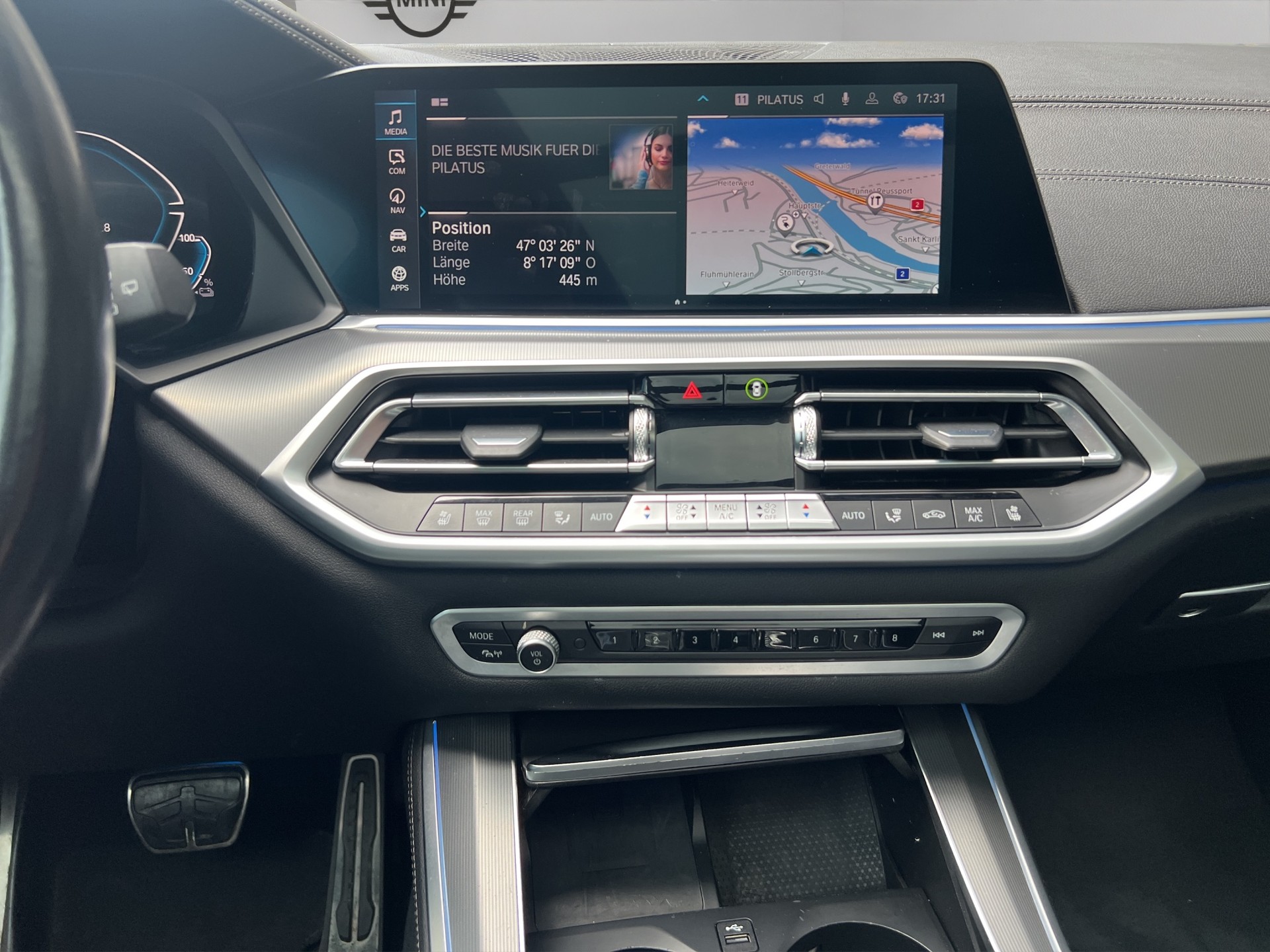 BMW X5 xDrive45e M Sport Steptronic-image-17