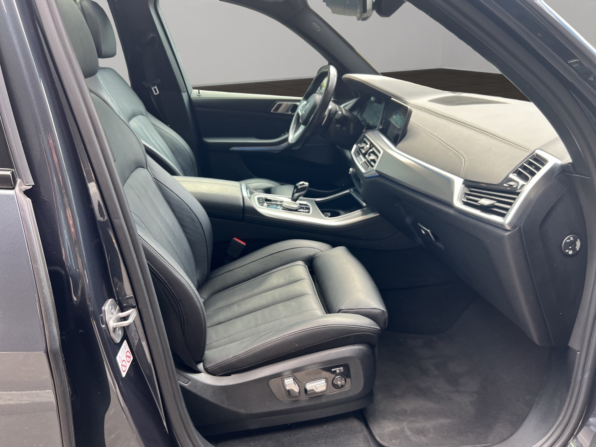 BMW X5 xDrive45e M Sport Steptronic-image-20