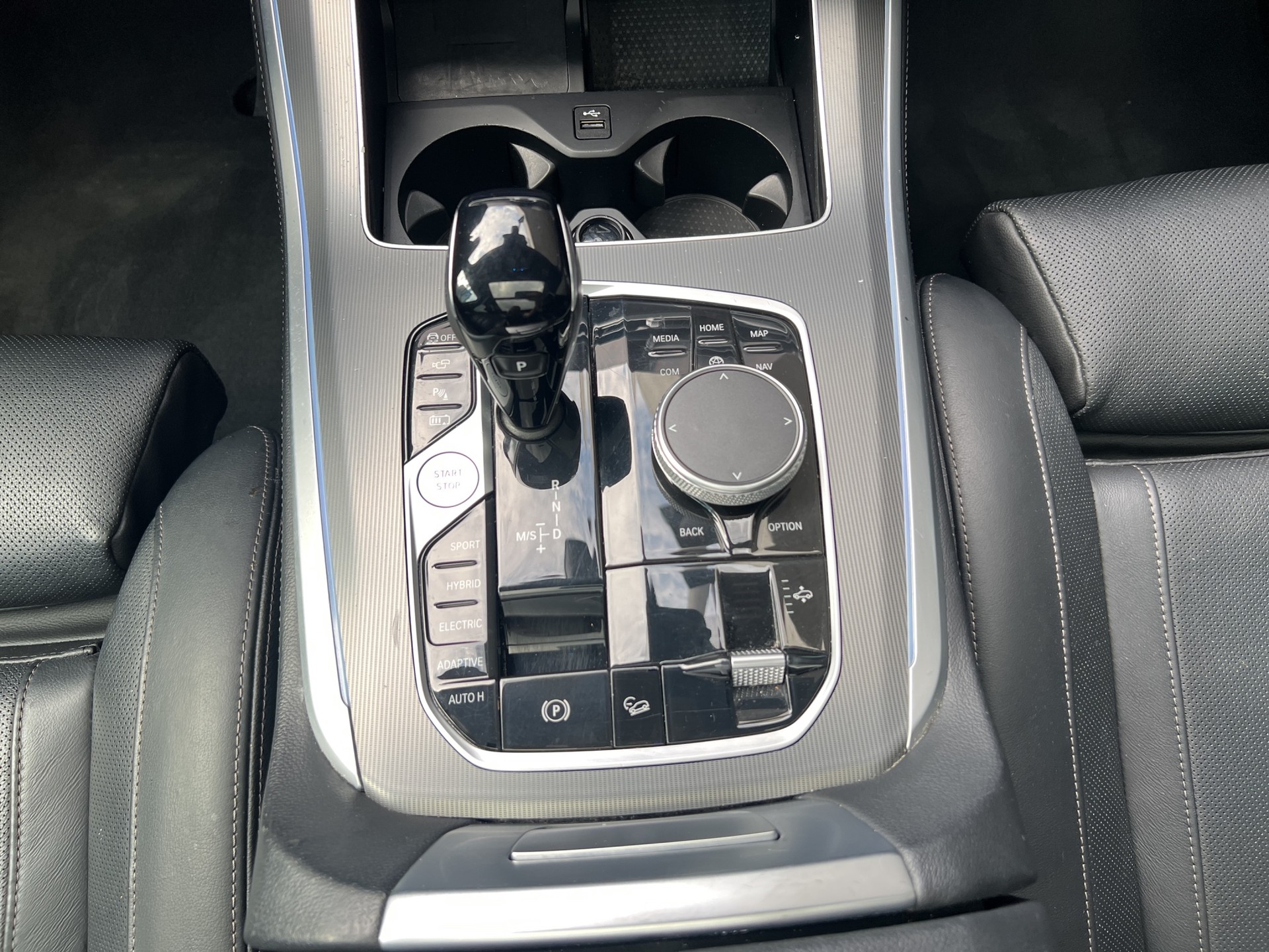 BMW X5 xDrive45e M Sport Steptronic-image-16