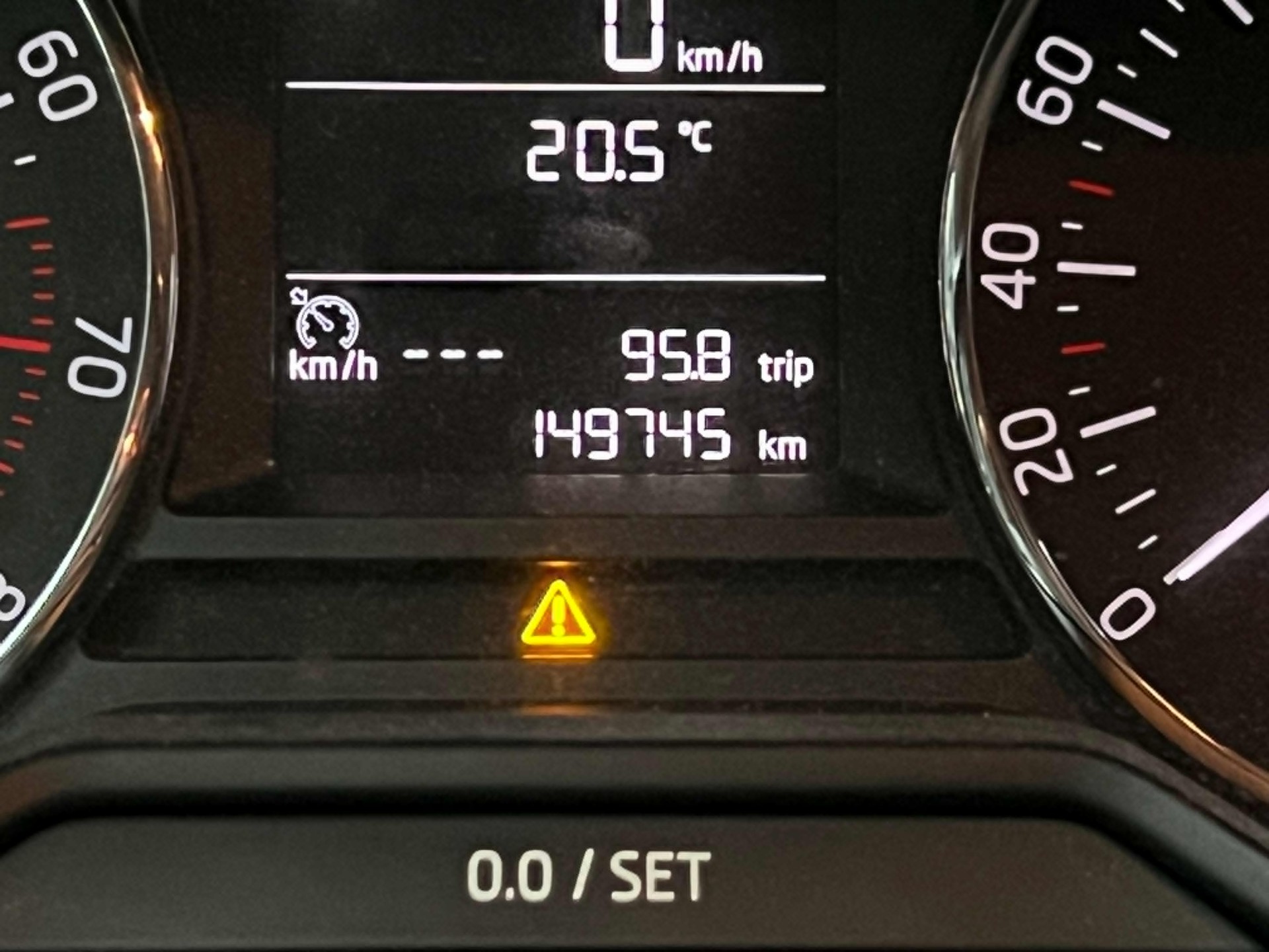 SKODA Octavia Combi 1.8 TSI Elegance DSG-image-13