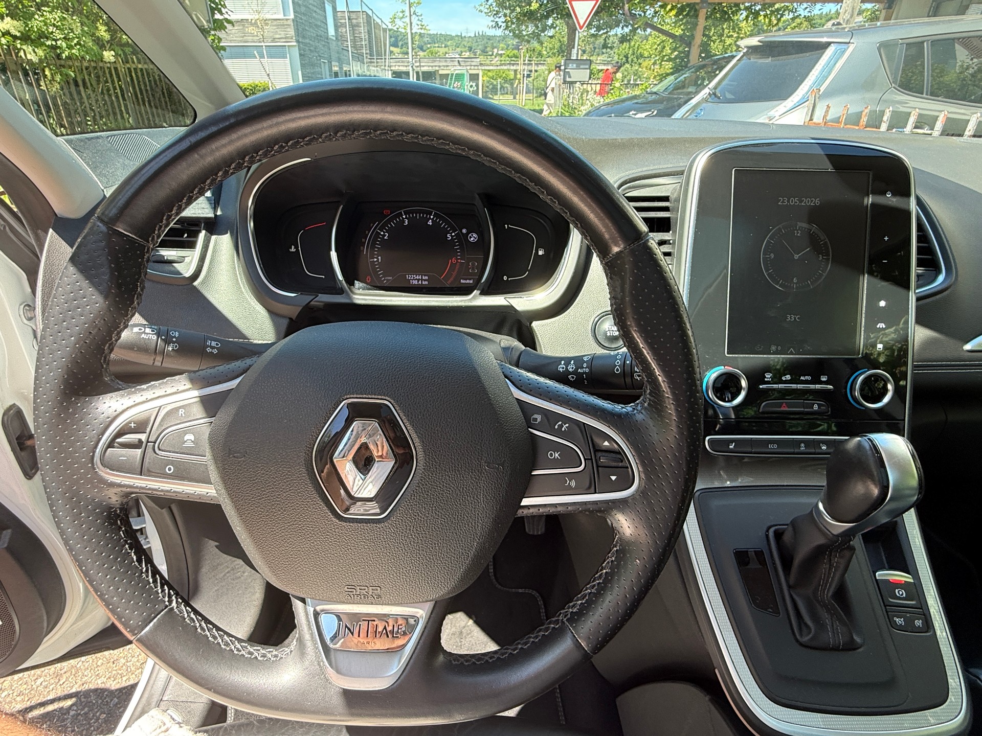 RENAULT Scenic 1.3 TCe 160 Initiale Paris EDC-image-3