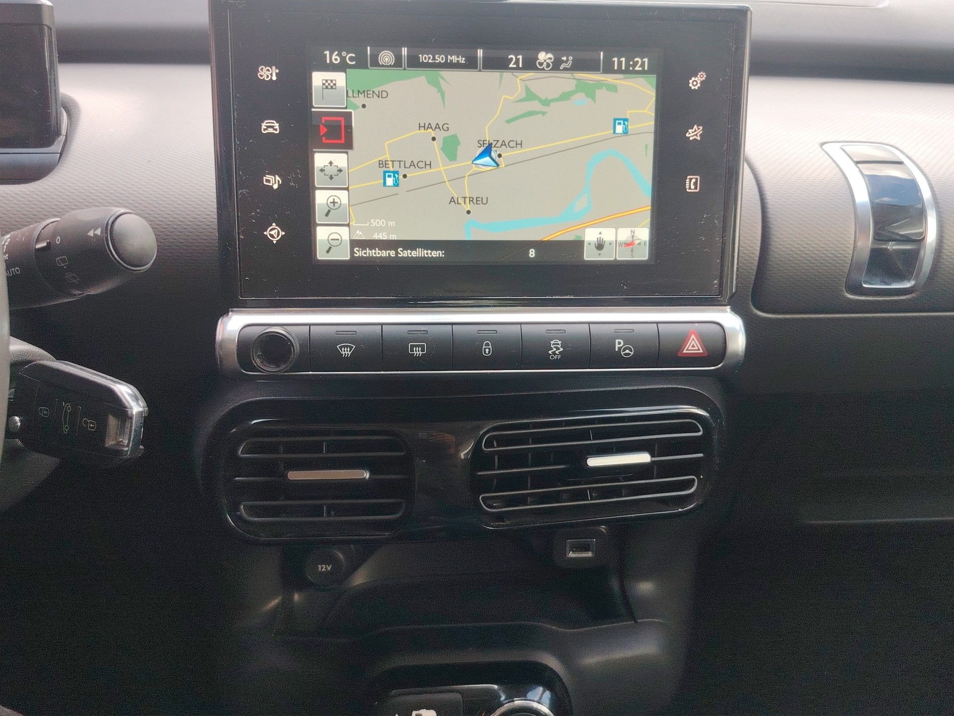 CITROEN C4 Cactus 1.2 e-VTi Shine ETG-image-11