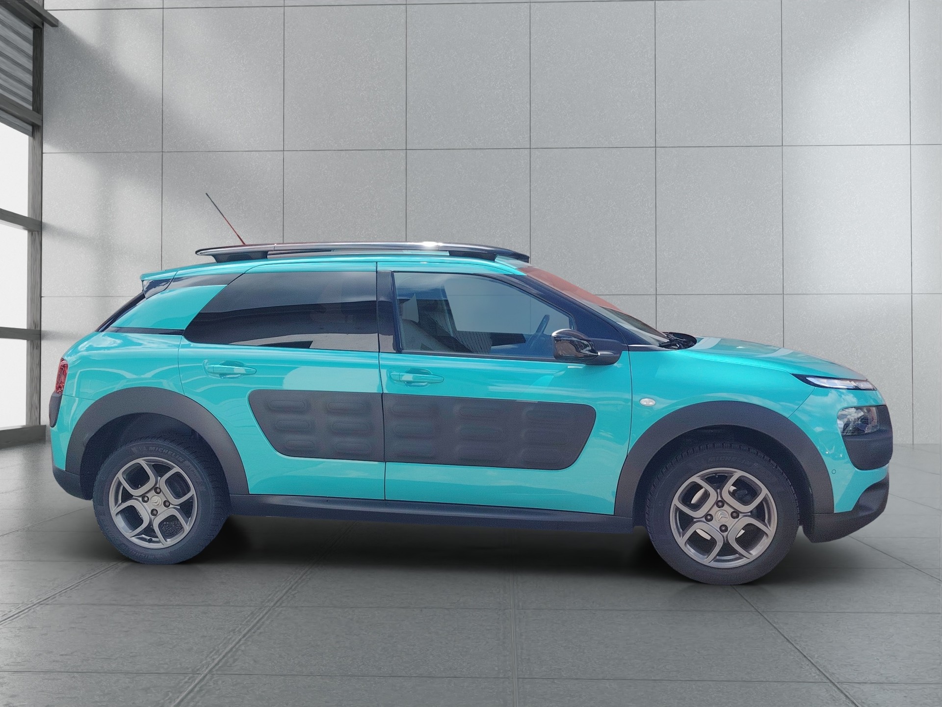 CITROEN C4 Cactus 1.2 e-VTi Shine ETG-image-5
