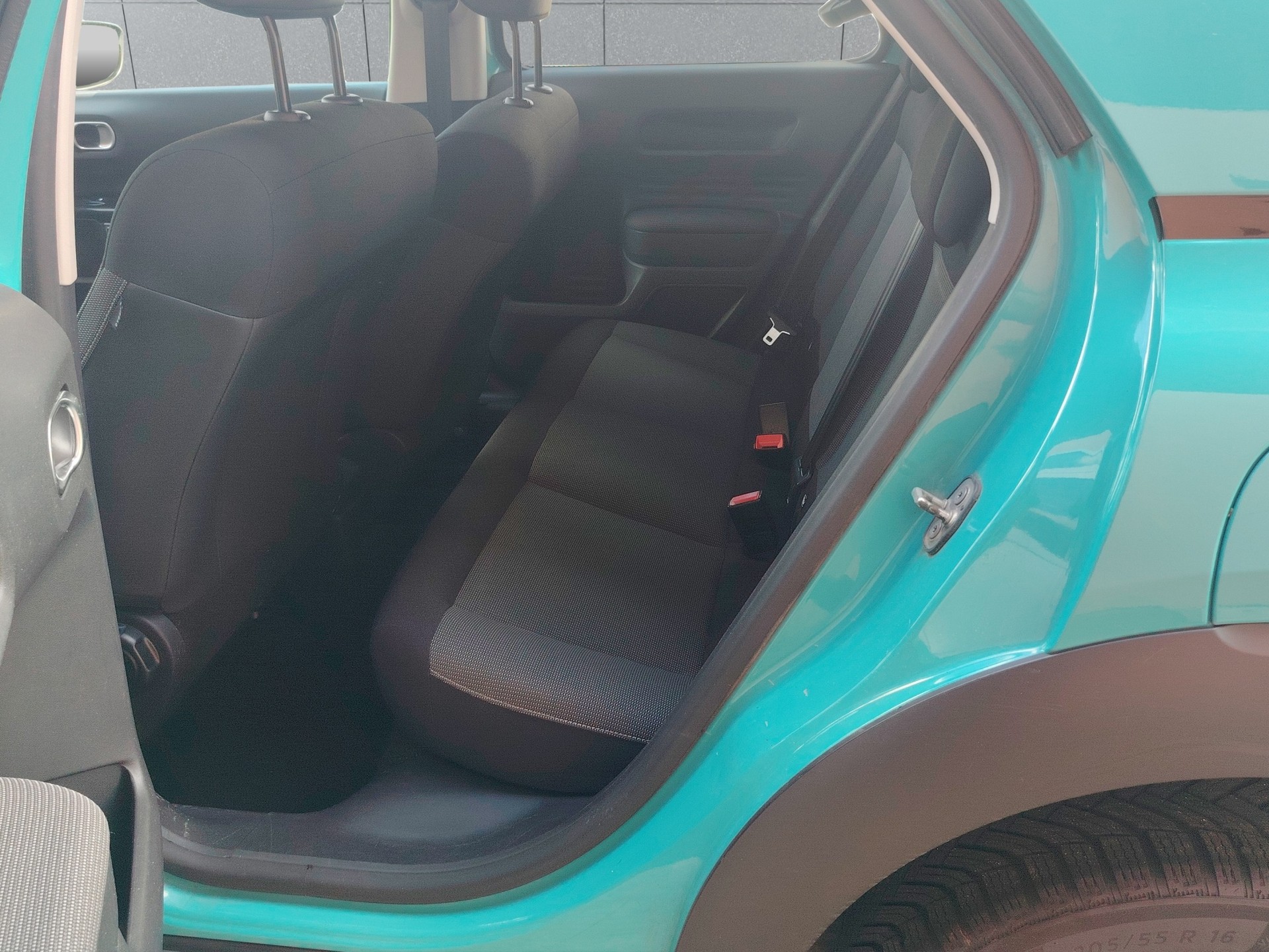 CITROEN C4 Cactus 1.2 e-VTi Shine ETG-image-12