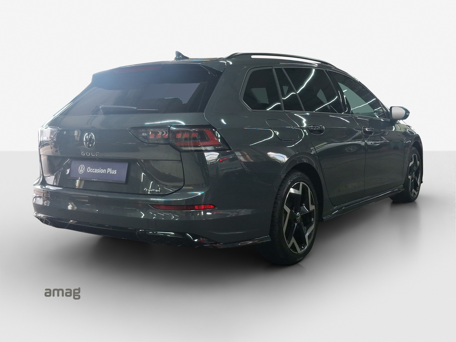 VW Golf Variant 2.0 TSI R-Line DSG 4 Motion-image-4