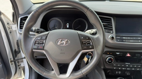 HYUNDAI Tucson 2.0 CRDI Vertex 4WD Automatic-image-9