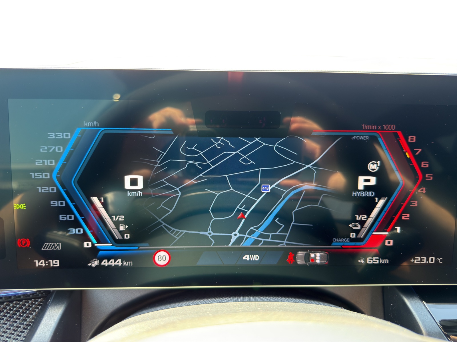 BMW M5 xDrive Touring-image-9