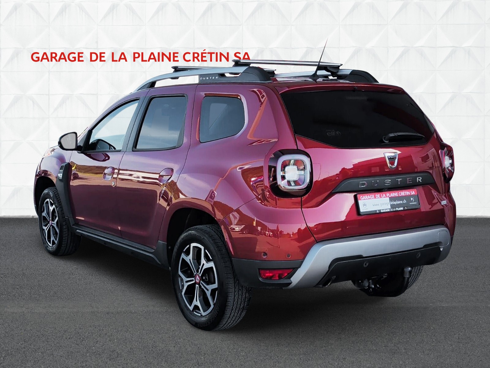 DACIA Duster SCe 115 Ultimate 4x4-showroom-element-3