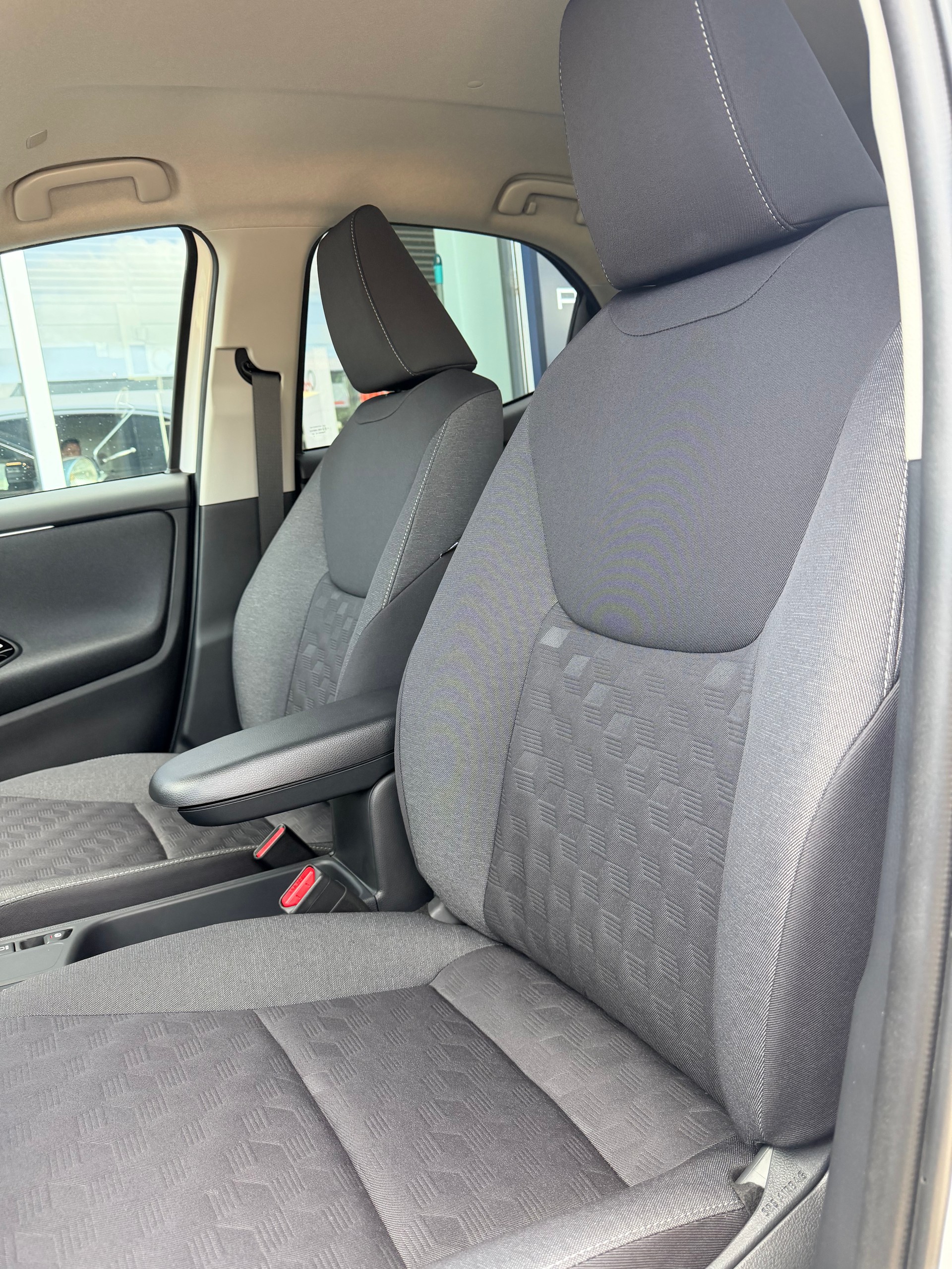 TOYOTA Yaris 1.5 Trend e-CVT-image-7