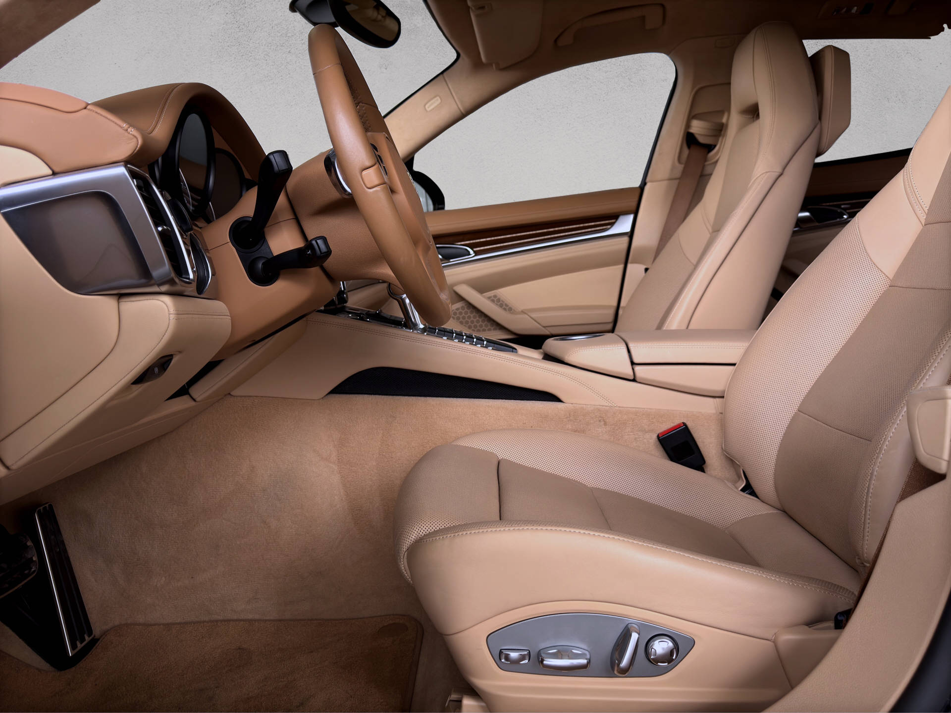 PORSCHE Panamera GTS-image-6