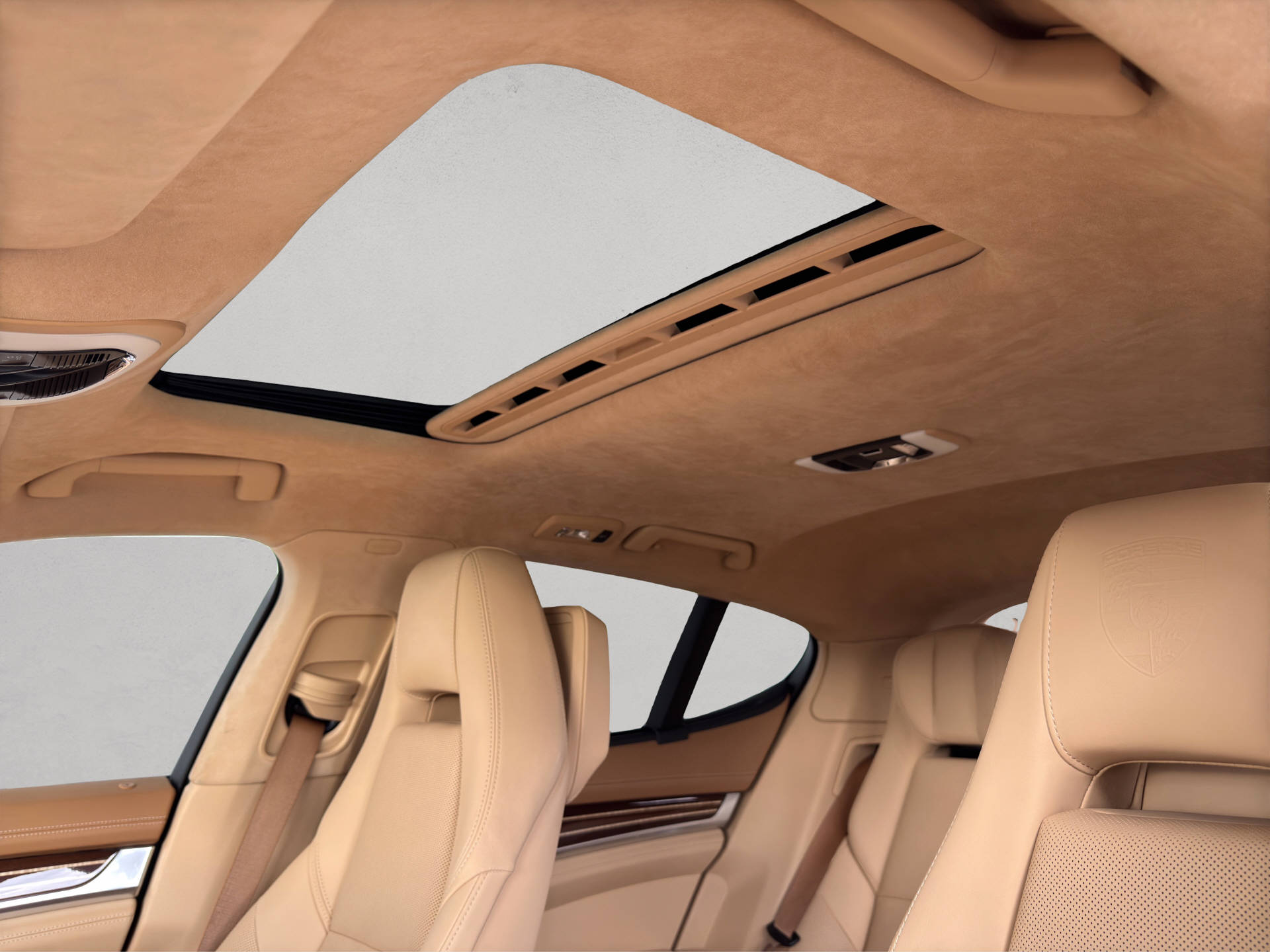 PORSCHE Panamera GTS-image-14