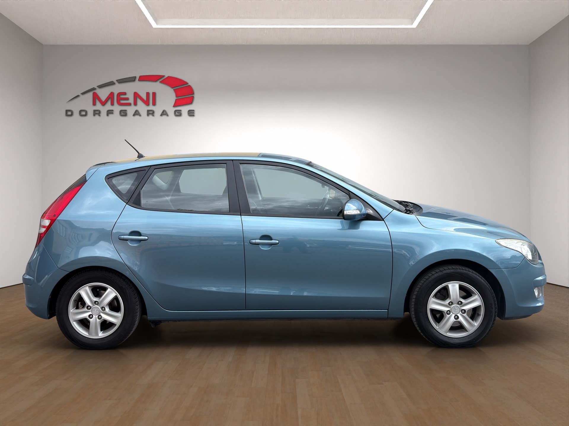 HYUNDAI i30 1.6 Swiss Plus Edition Automatic-image-7