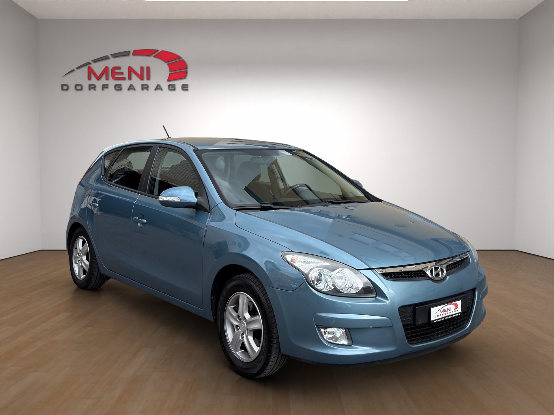 HYUNDAI i30 1.6 Swiss Plus Edition Automatic-image-0