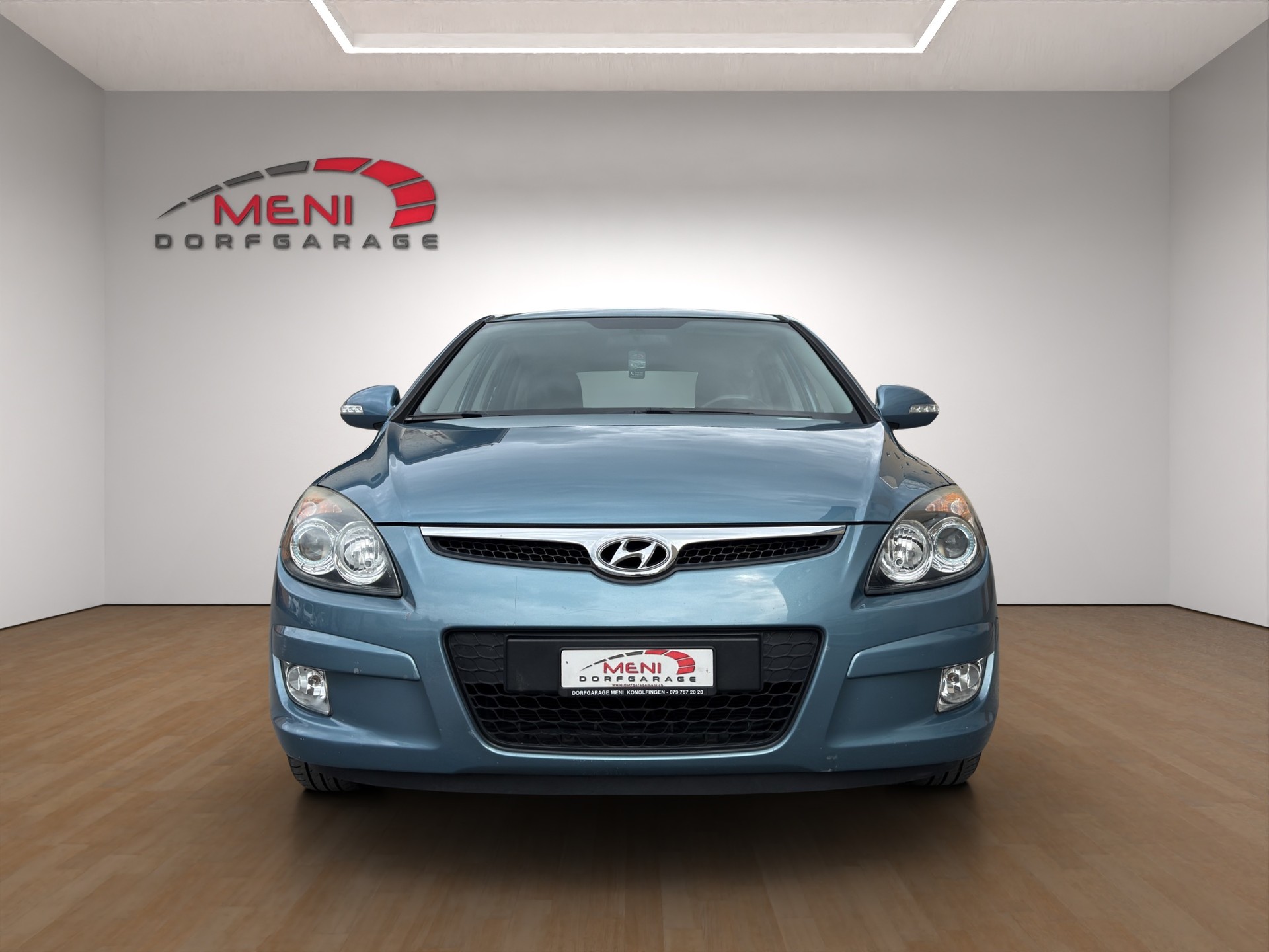 HYUNDAI i30 1.6 Swiss Plus Edition Automatic-image-1