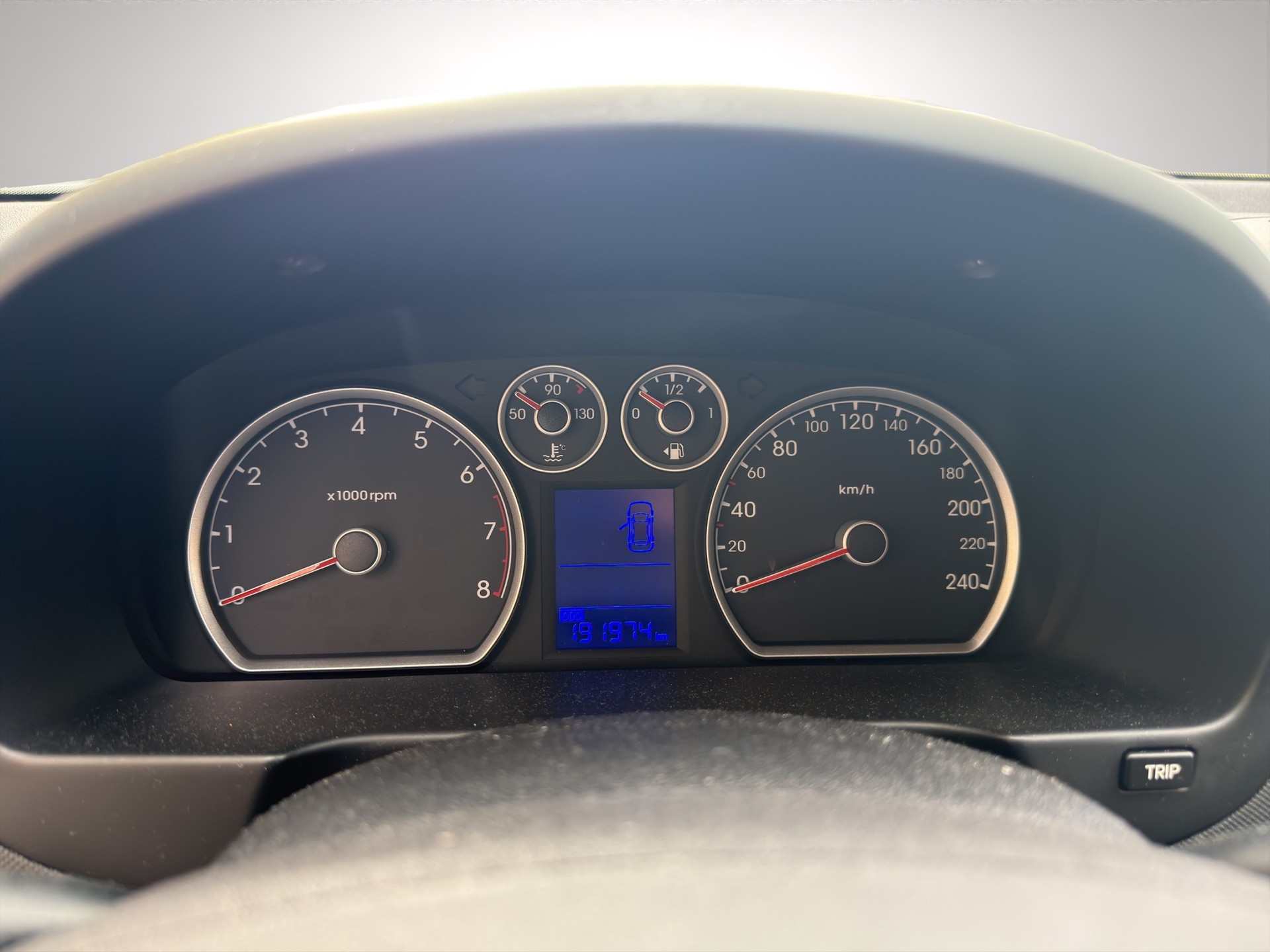 HYUNDAI i30 1.6 Swiss Plus Edition Automatic-image-10