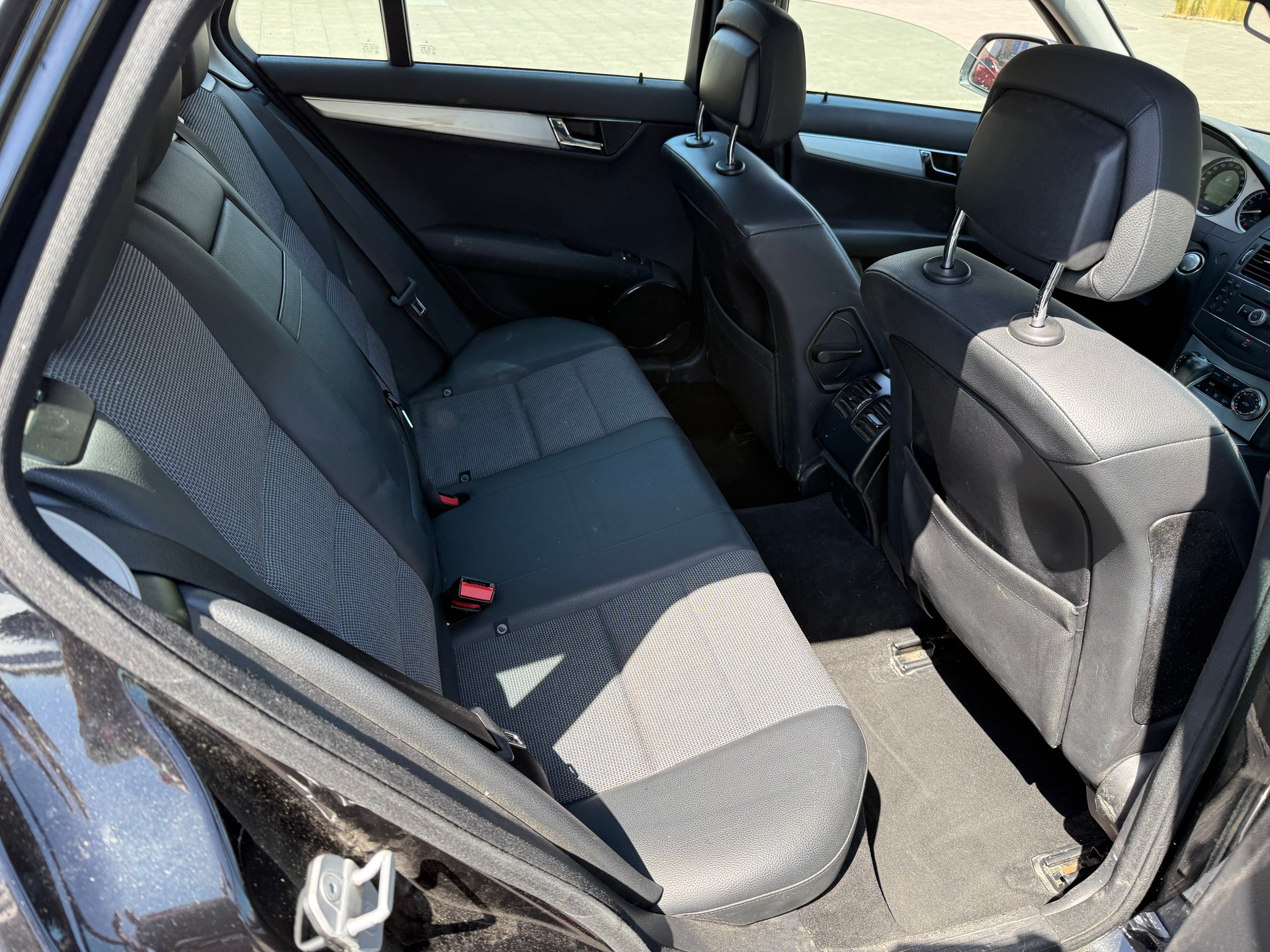 MERCEDES-BENZ C 200 Kompressor Avantgarde Automatic-image-6