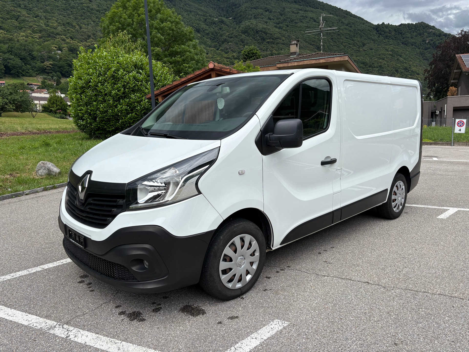 RENAULT Trafic 1.6 dCi 120 2.9t Acces L1H1-image-5