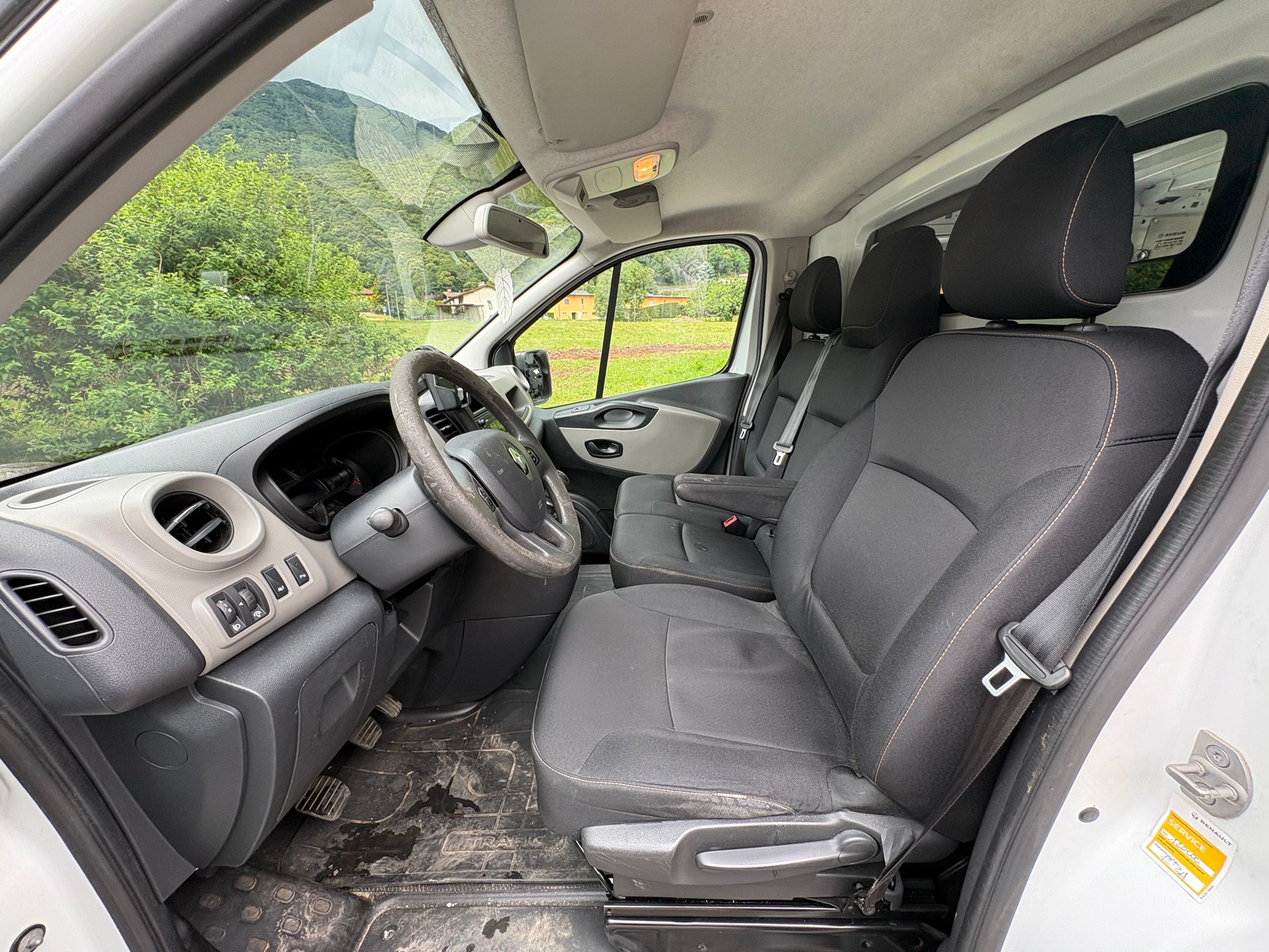RENAULT Trafic 1.6 dCi 120 2.9t Acces L1H1-image-7