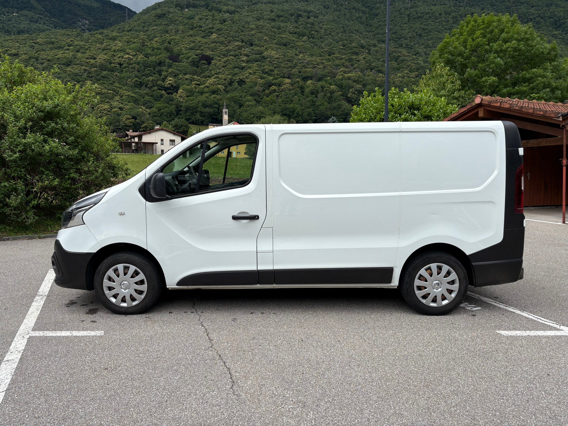 RENAULT Trafic 1.6 dCi 120 2.9t Acces L1H1-image-4