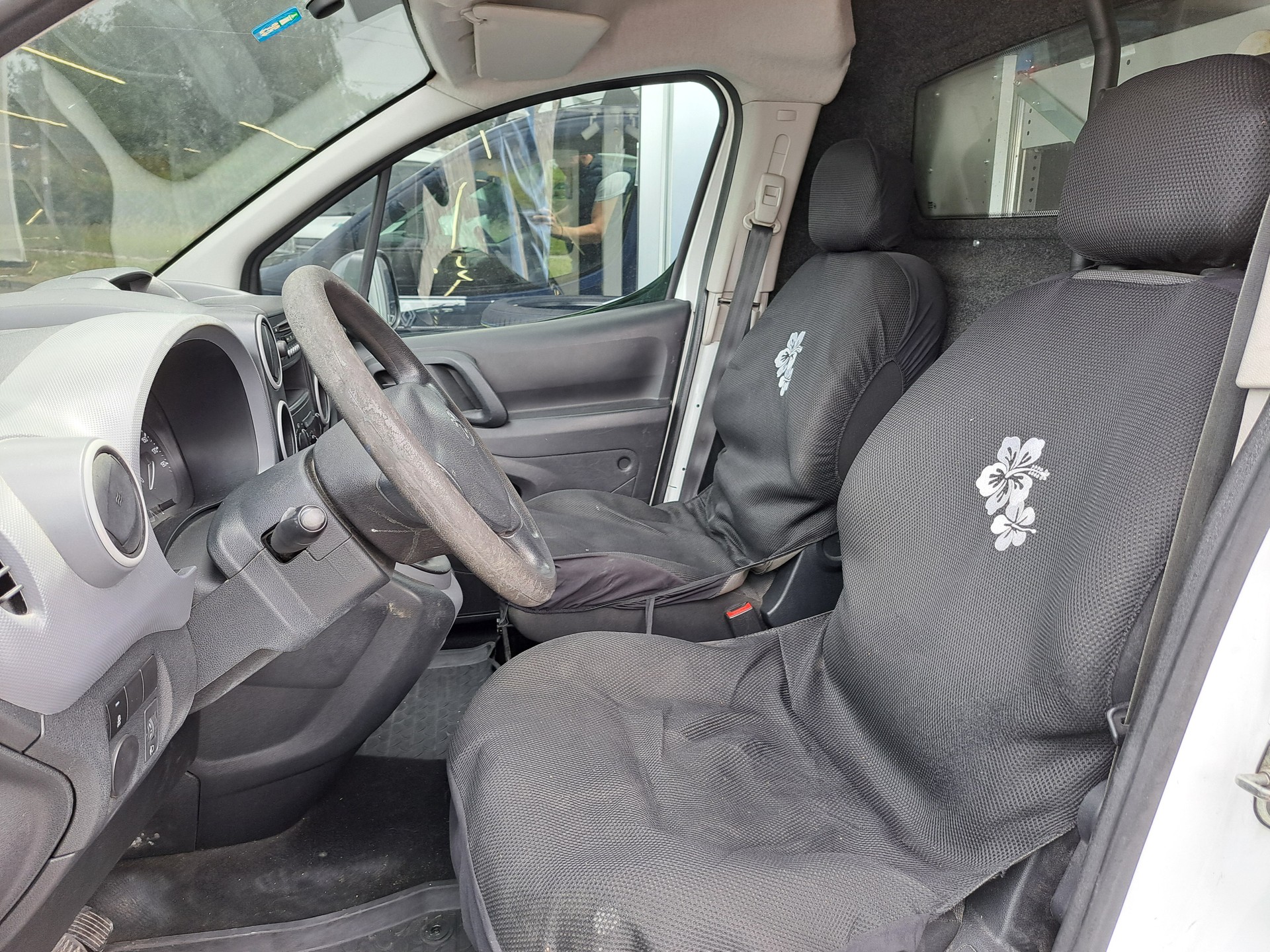 PEUGEOT Partner 1.6 VTi Active-image-6