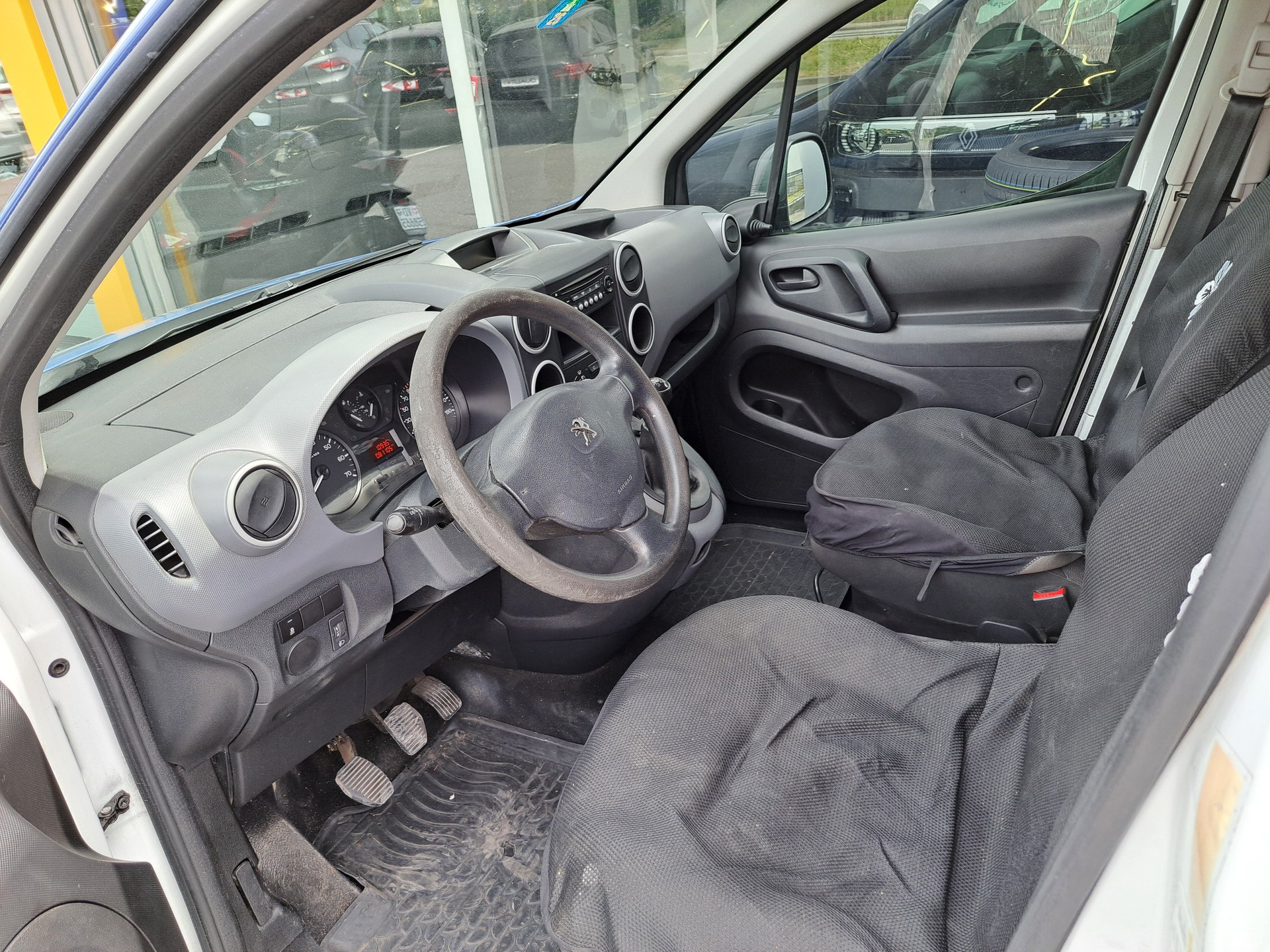 PEUGEOT Partner 1.6 VTi Active-image-5