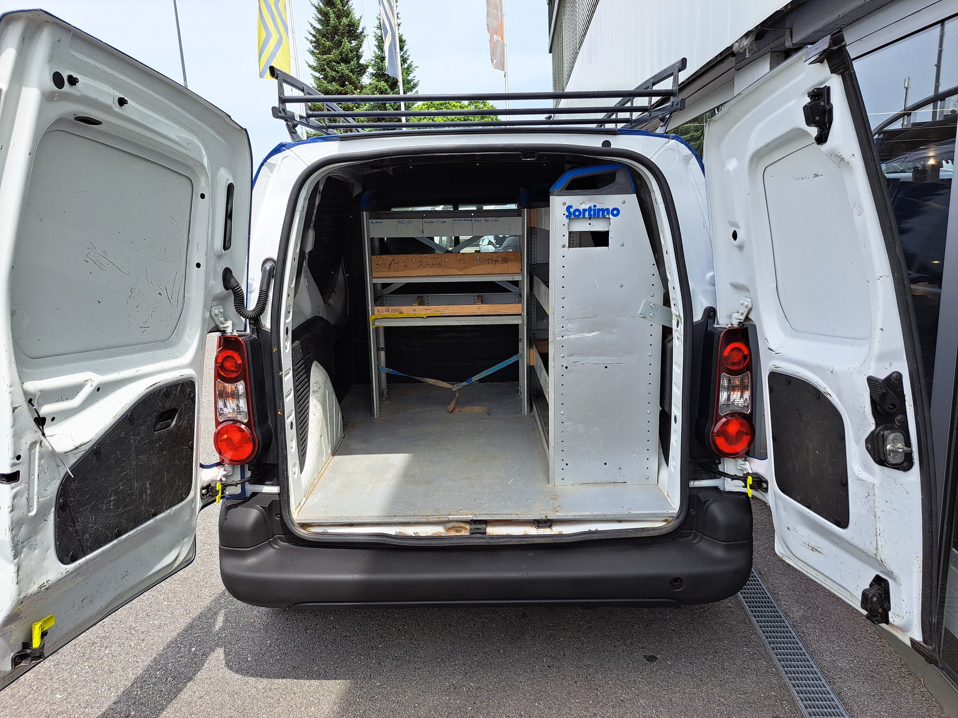PEUGEOT Partner 1.6 VTi Active-image-3