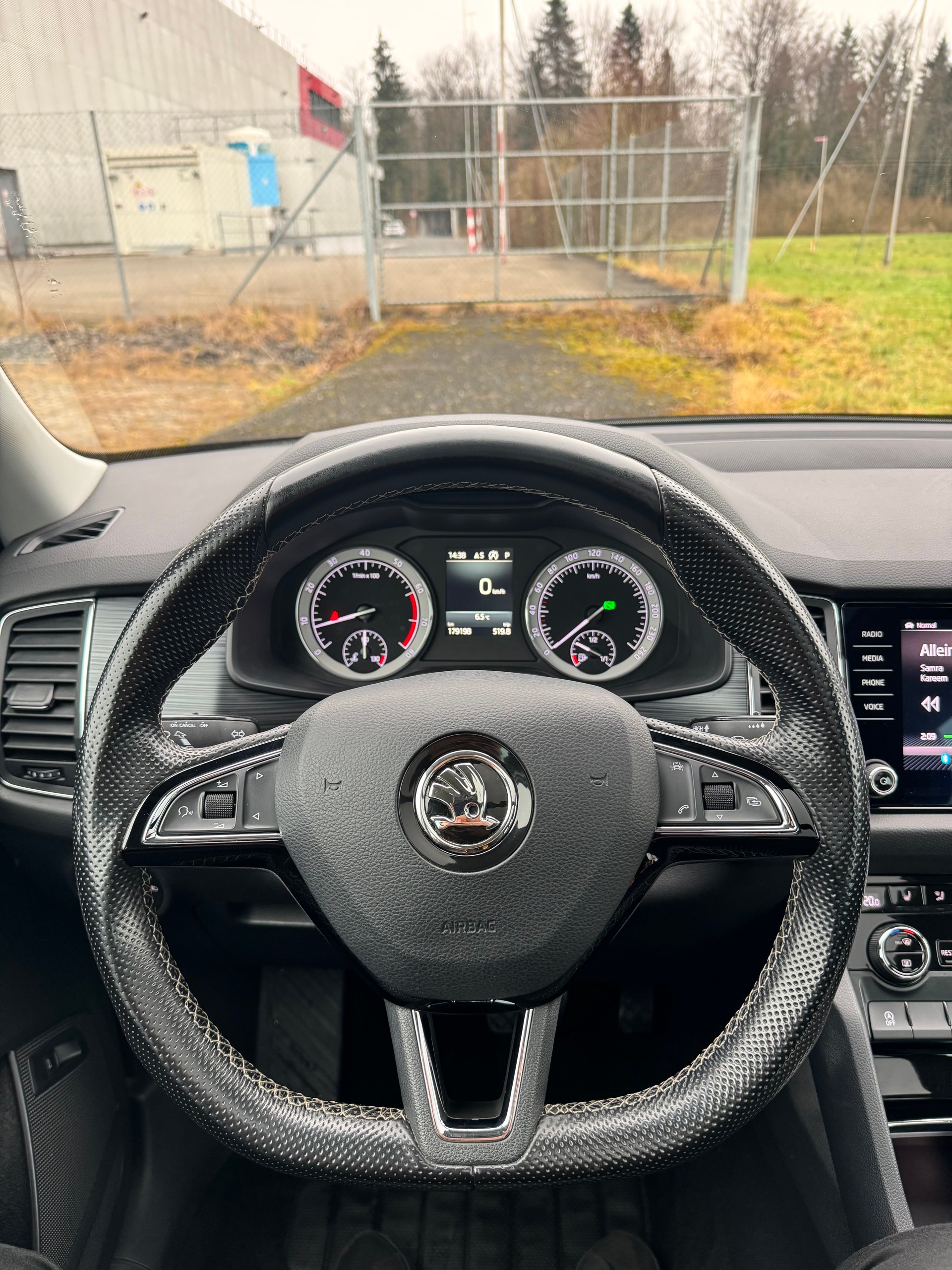SKODA Kodiaq 2.0 TSI Ambition DSG 4x4 / ab MFK 02.2026-image-11