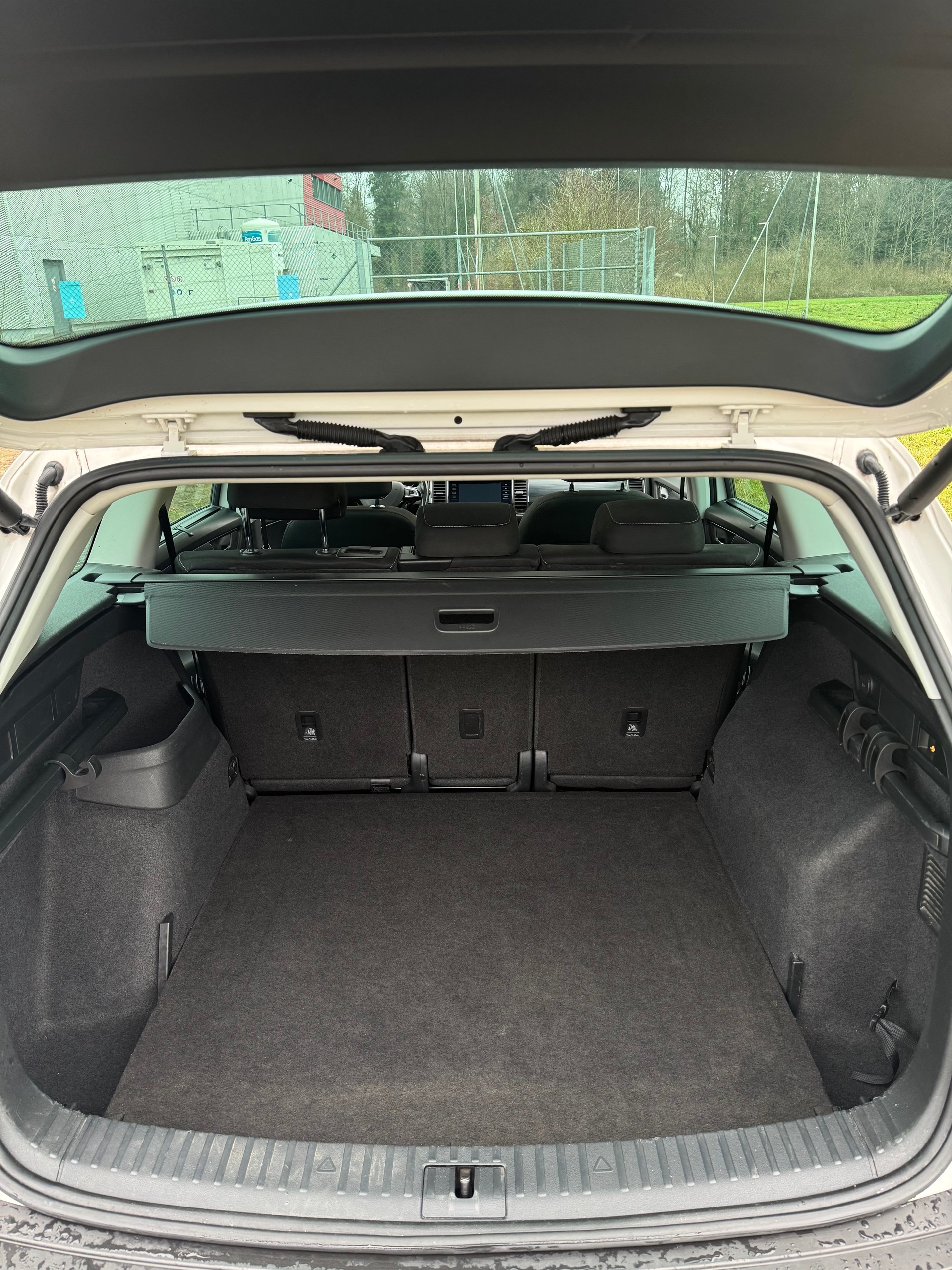 SKODA Kodiaq 2.0 TSI Ambition DSG 4x4 / ab MFK 02.2026-image-19