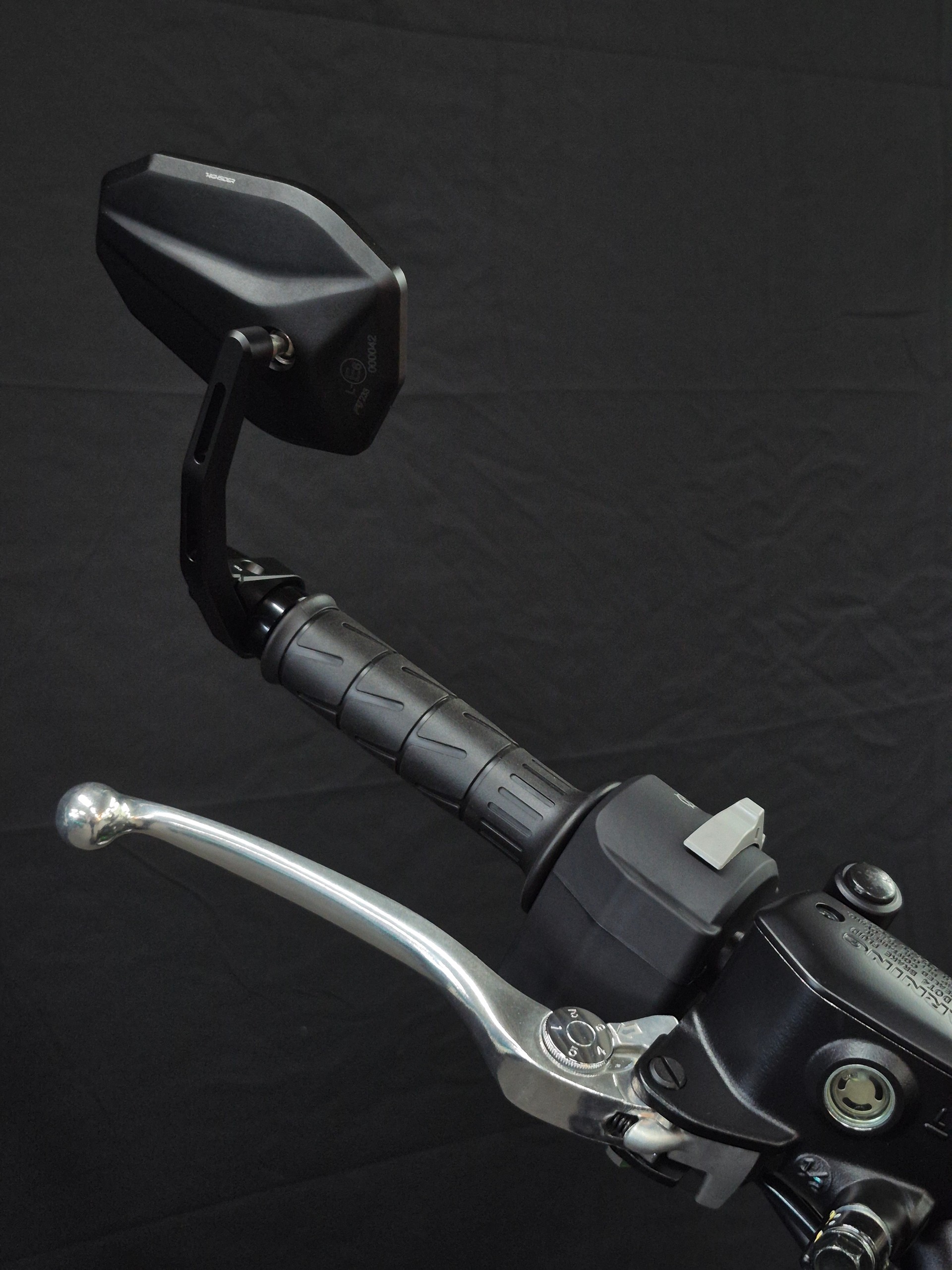 KAWASAKI Z 900-image-14