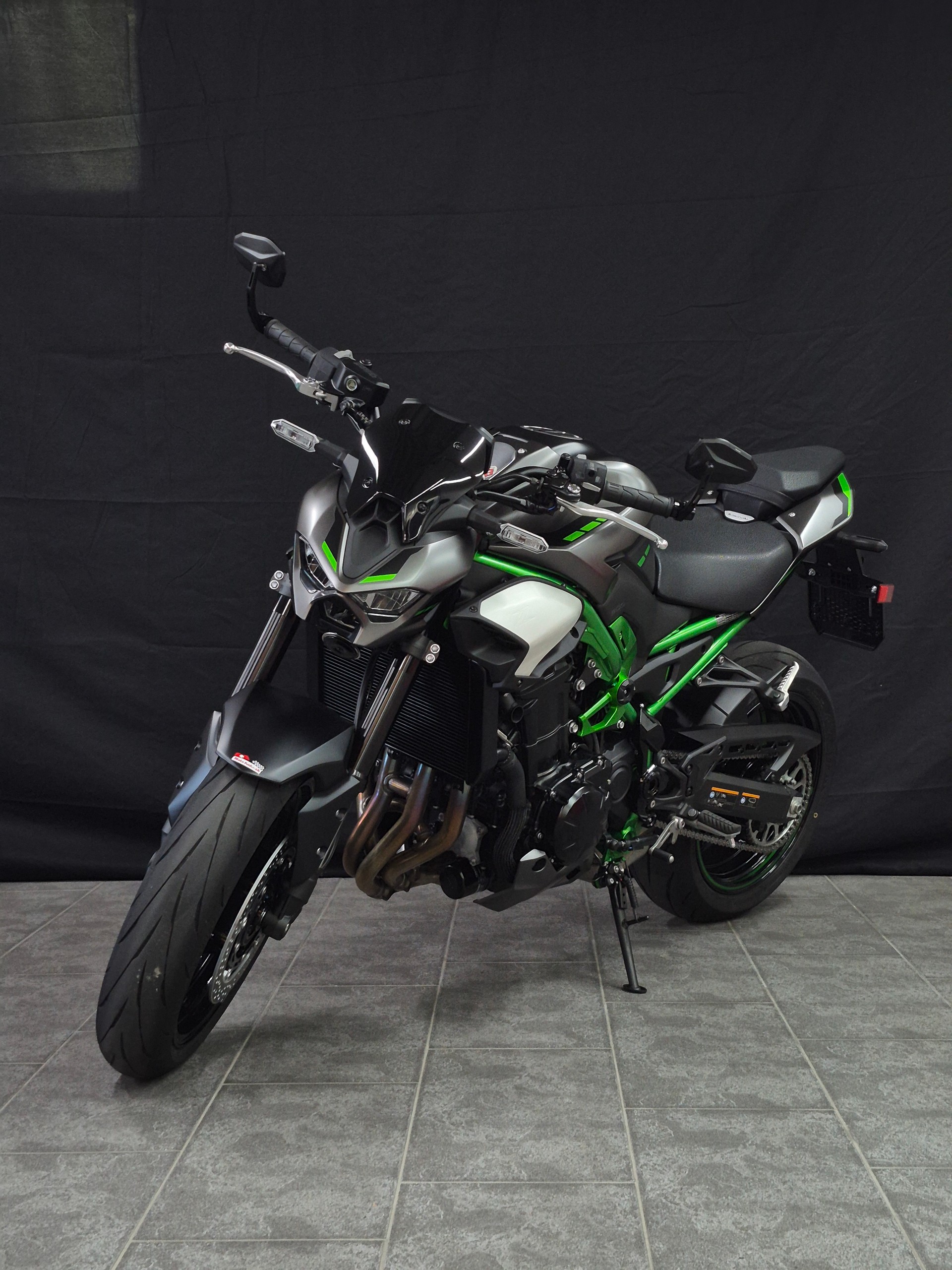 KAWASAKI Z 900-image-4