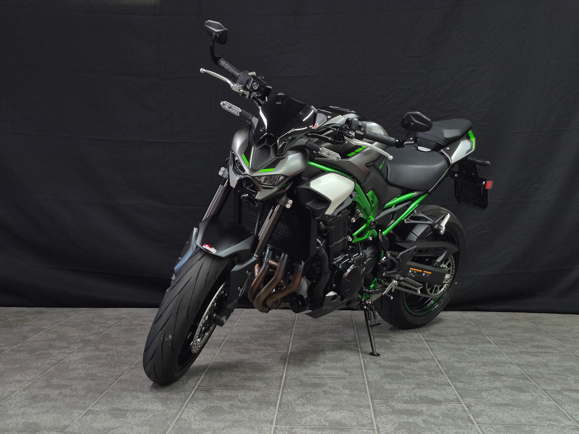 KAWASAKI Z 900-image-15