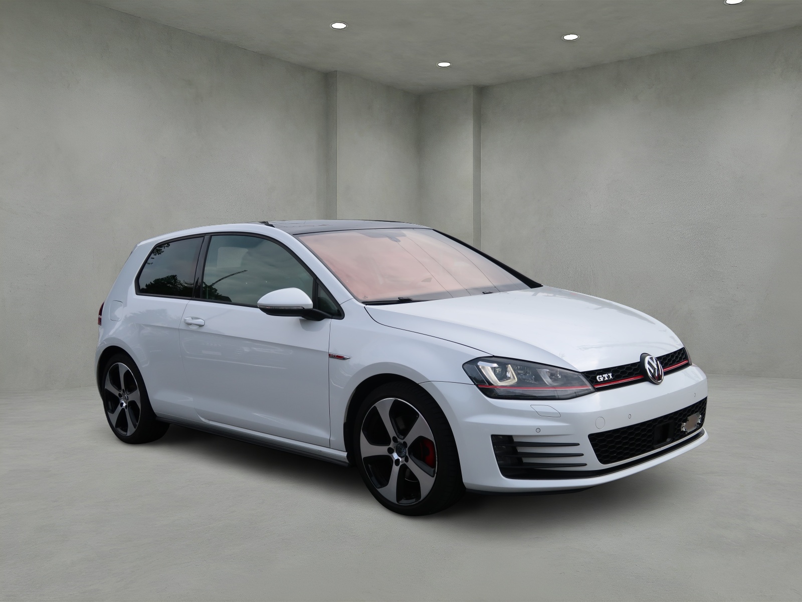 VW Golf 2.0 TSI GTI DSG-image-2
