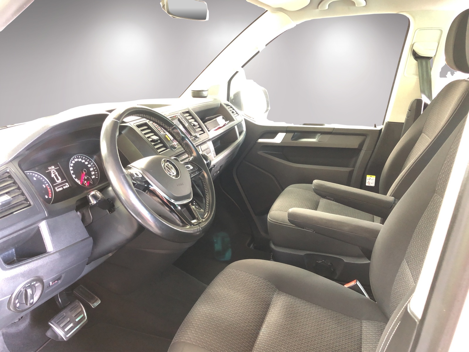 VW T6 California 2.0 TDI Beach DSG-image-8