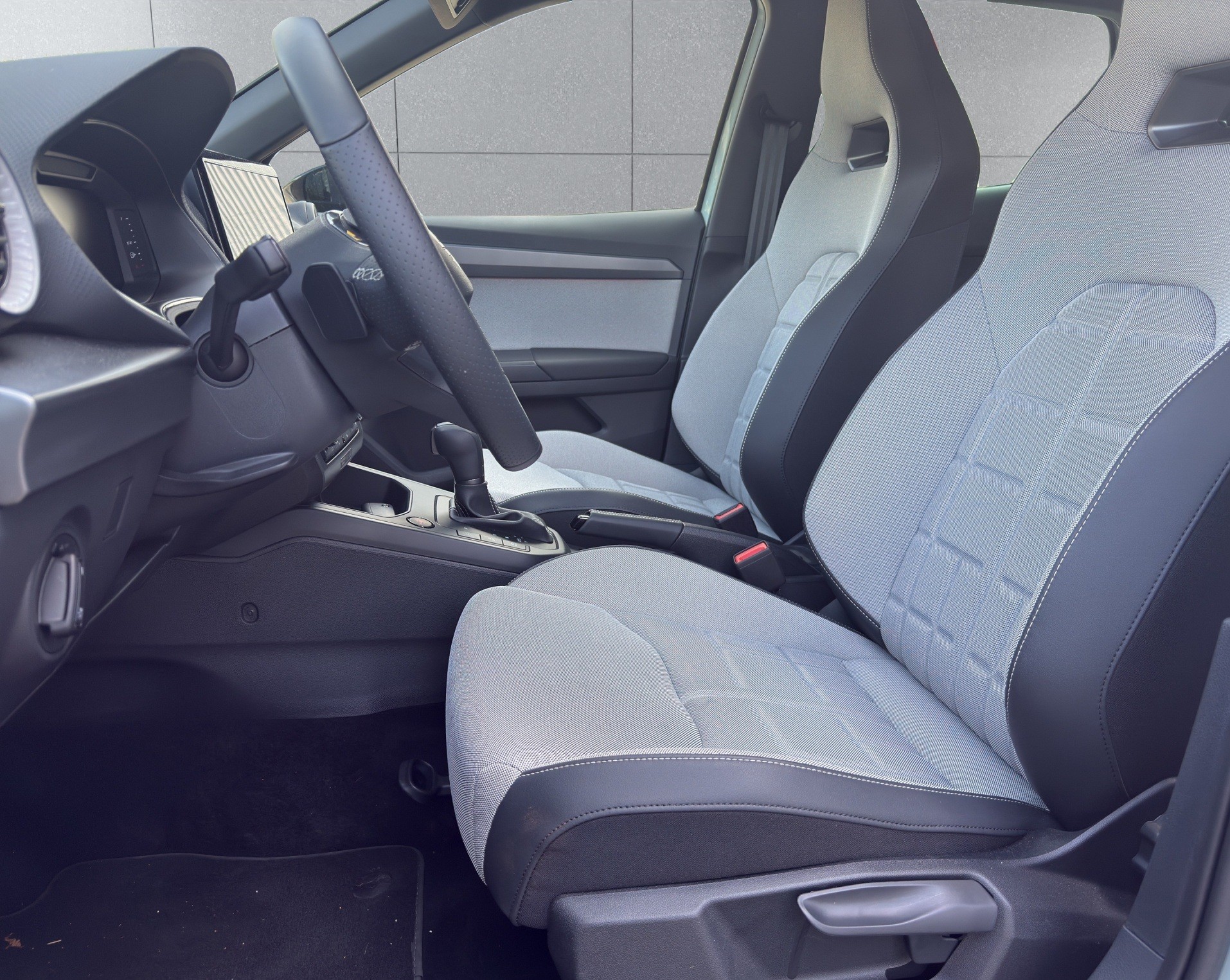 SEAT Arona 1.5 Eco TSI Move FR DSG-image-10