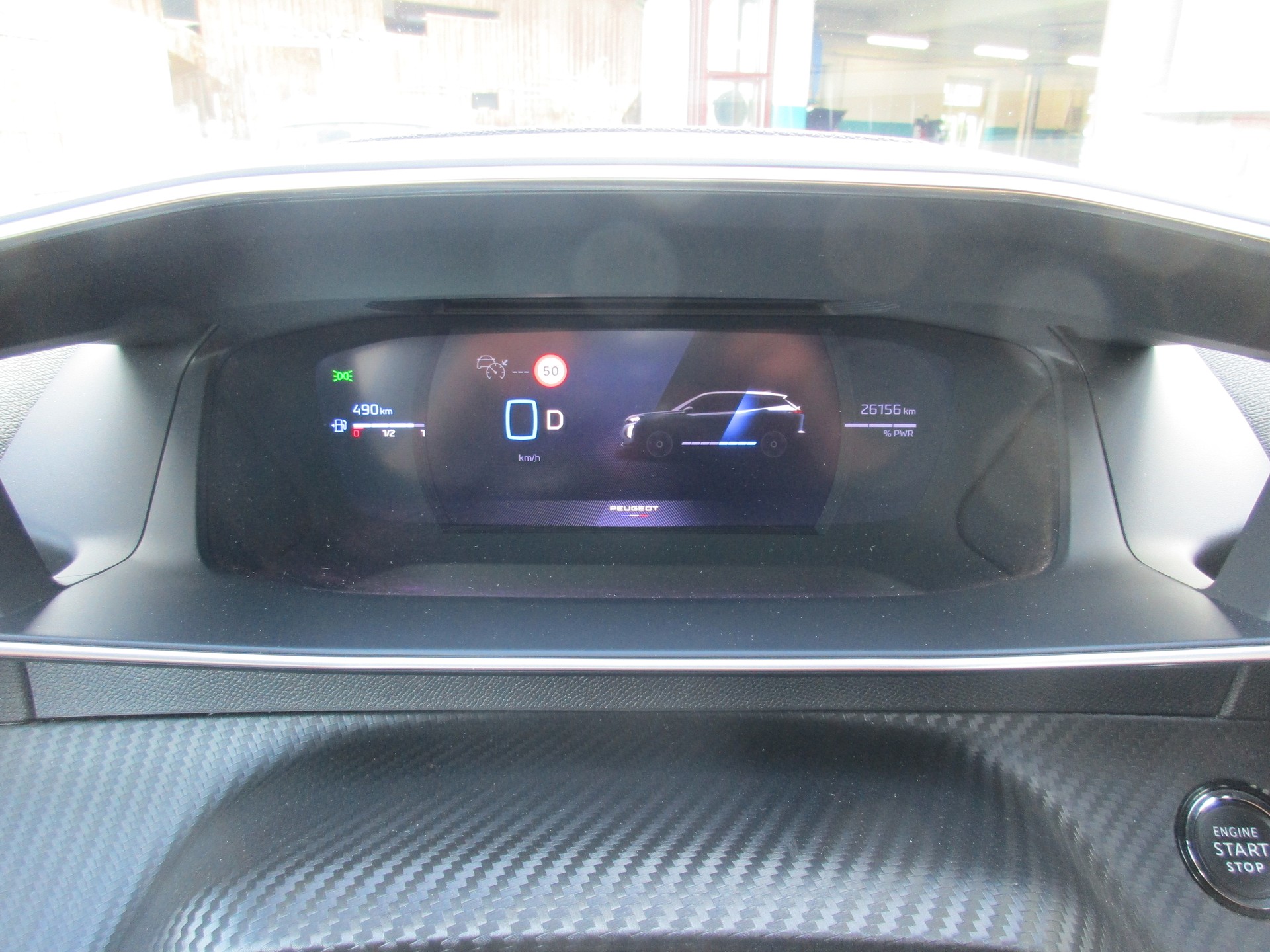 PEUGEOT 2008 1.2 145 MHEV GT-image-11