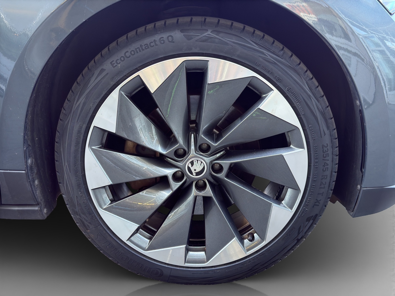 SKODA Enyaq iV 80-image-14