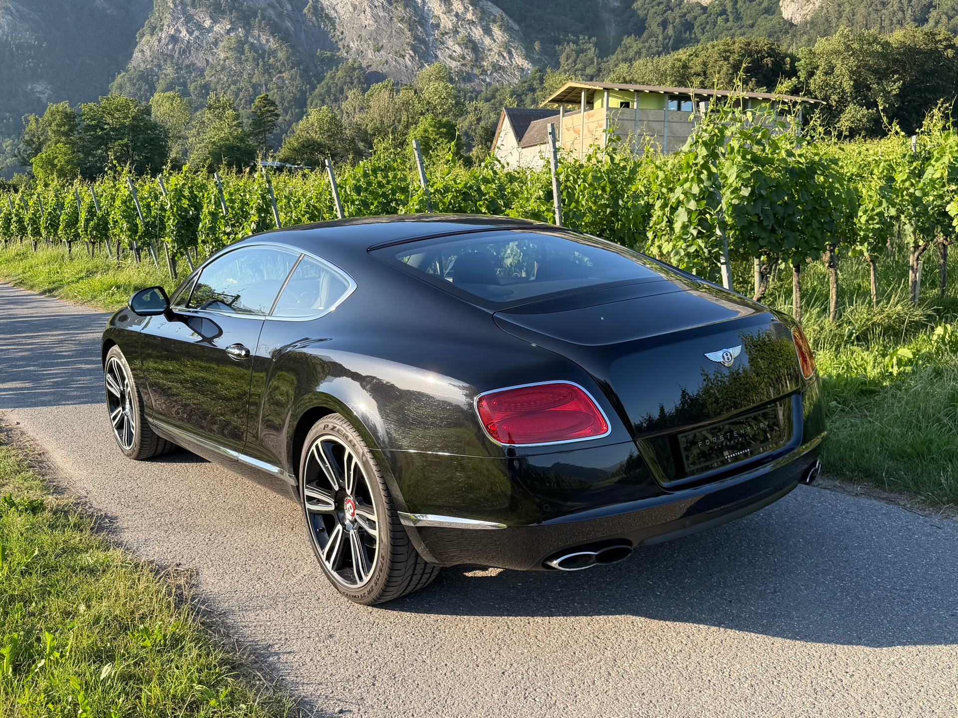 BENTLEY Continental GT 4.0 V8 Mulliner | Facelift | CH-Fahrzeug-image-2