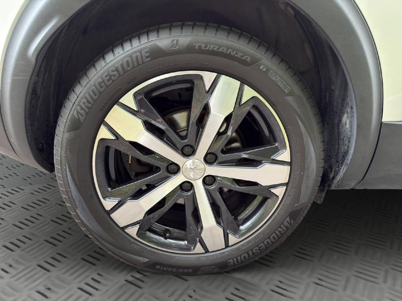 PEUGEOT 3008 2.0 BlueHDi 180 GT-image-10