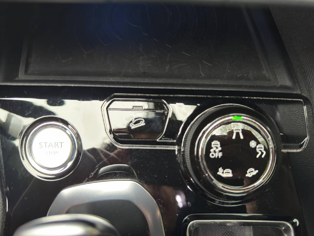 PEUGEOT 3008 2.0 BlueHDi 180 GT-image-12