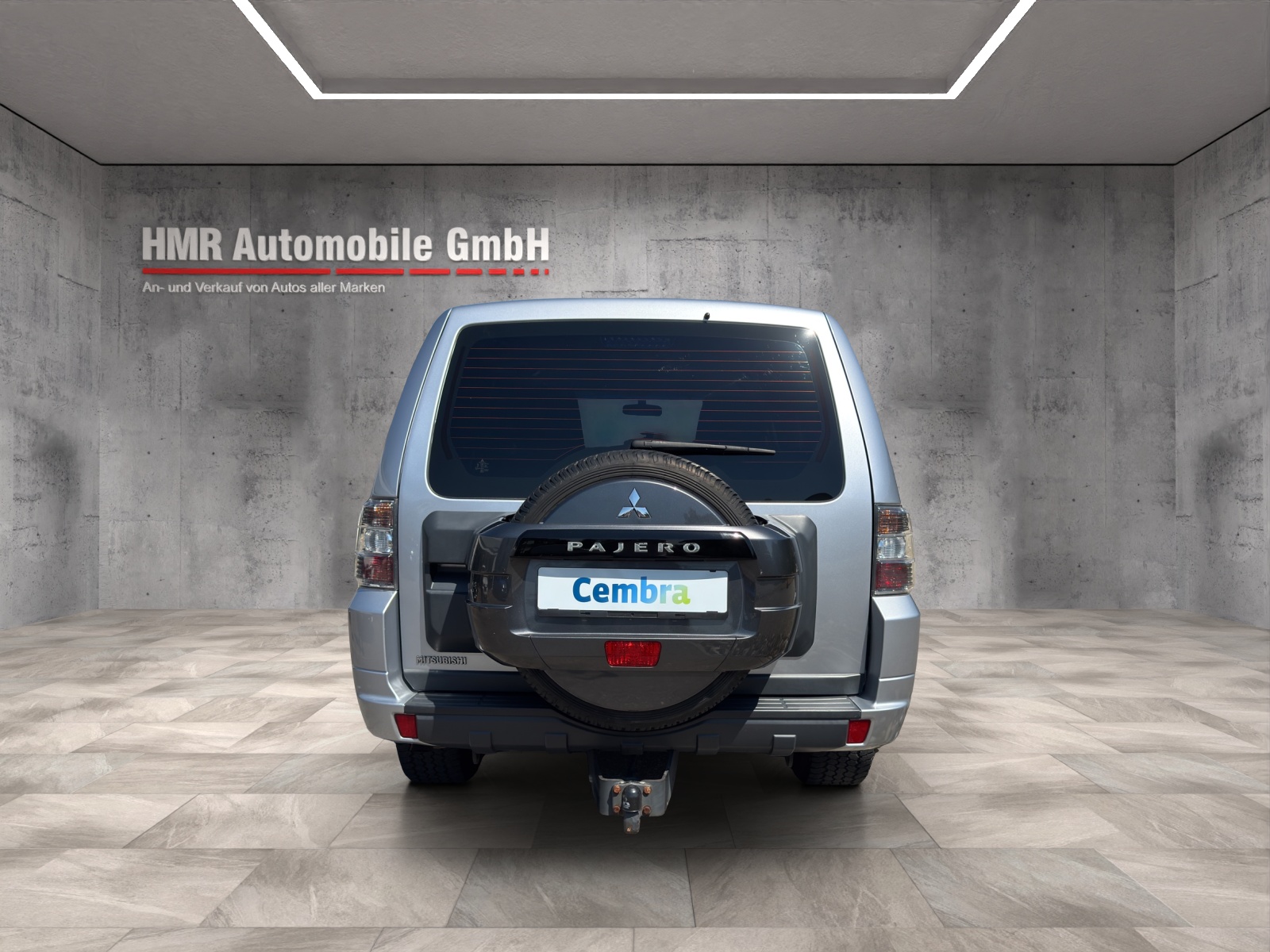 MITSUBISHI Pajero 3.2 DI-D Style Automatic-image-5