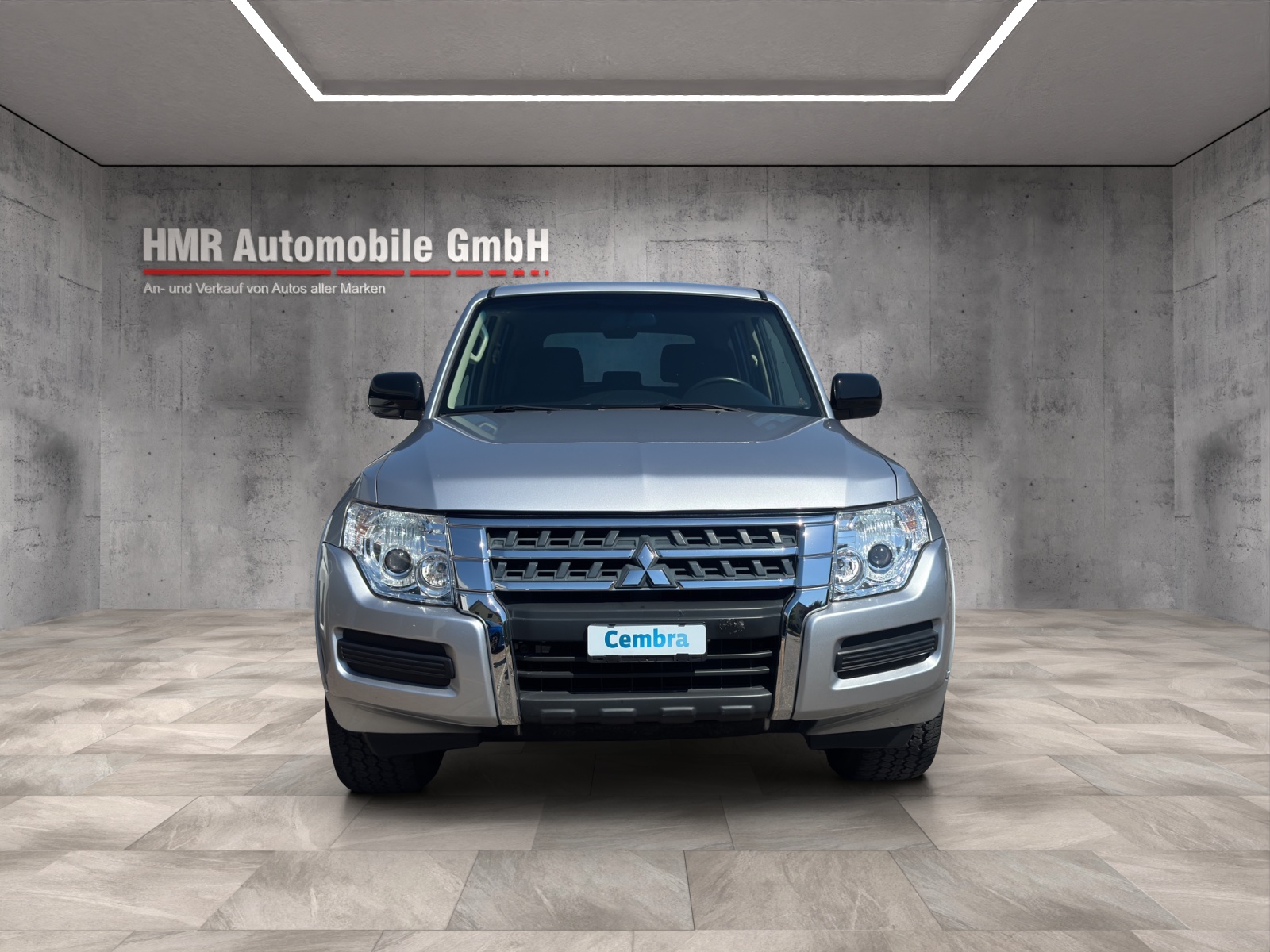 MITSUBISHI Pajero 3.2 DI-D Style Automatic-image-4