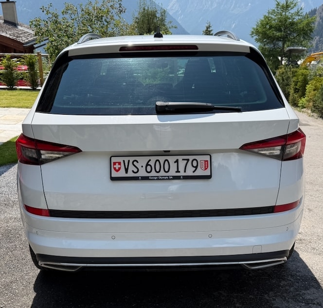 SKODA 2.0 TSI Sportline DSG-image-8