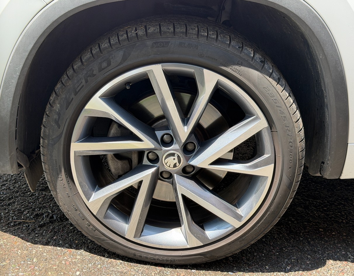 SKODA 2.0 TSI Sportline DSG-image-9