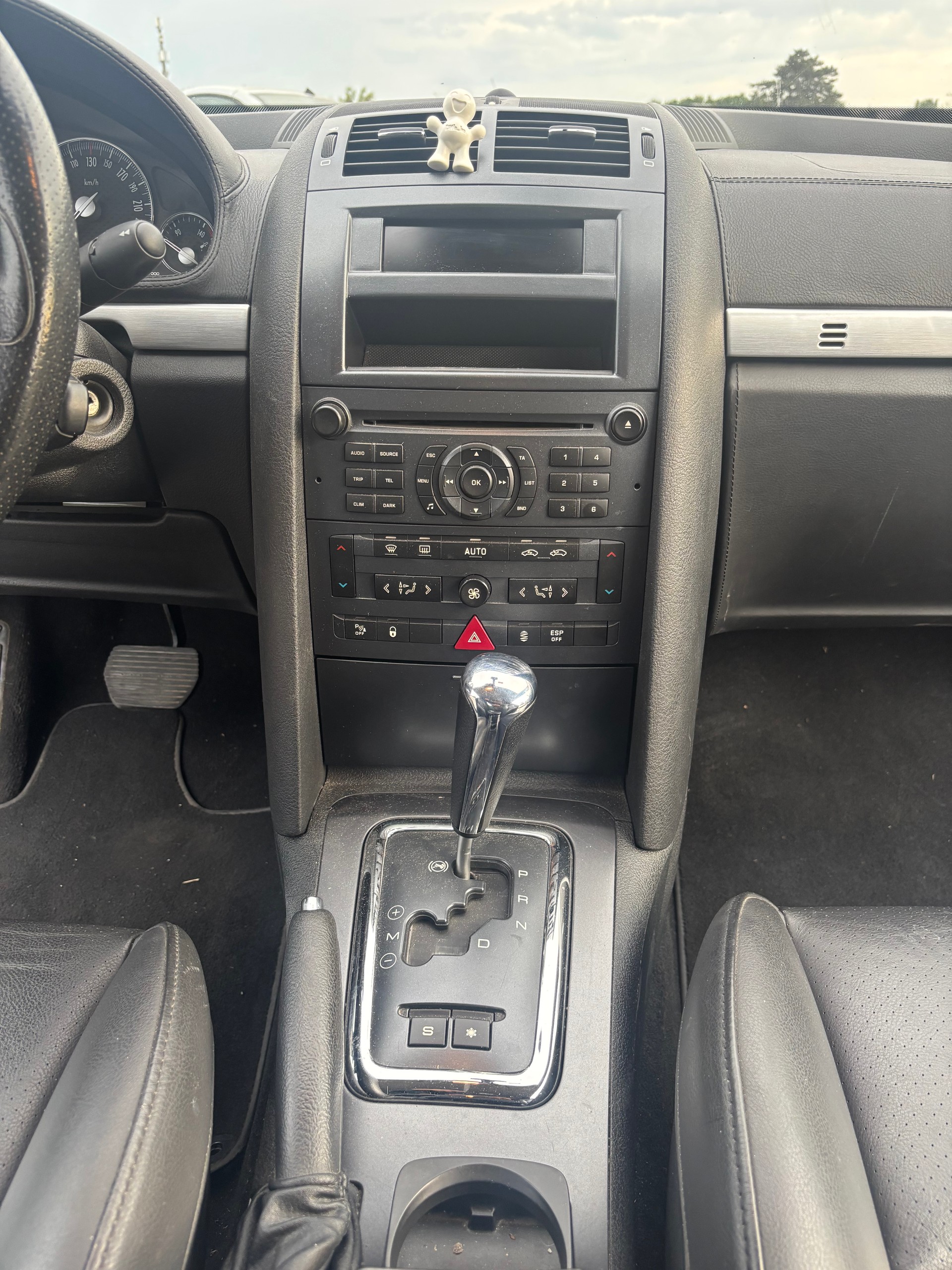 PEUGEOT 407 Coupé 2.7 HDI Pack Automatic-image-8
