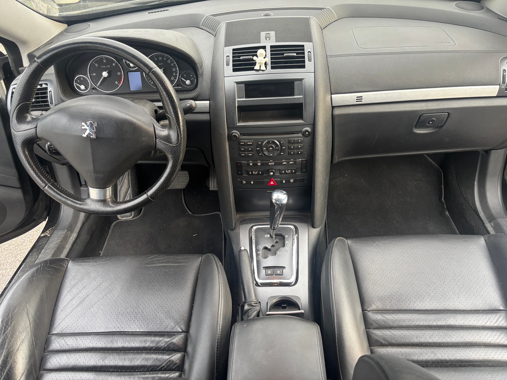 PEUGEOT 407 Coupé 2.7 HDI Pack Automatic-image-6