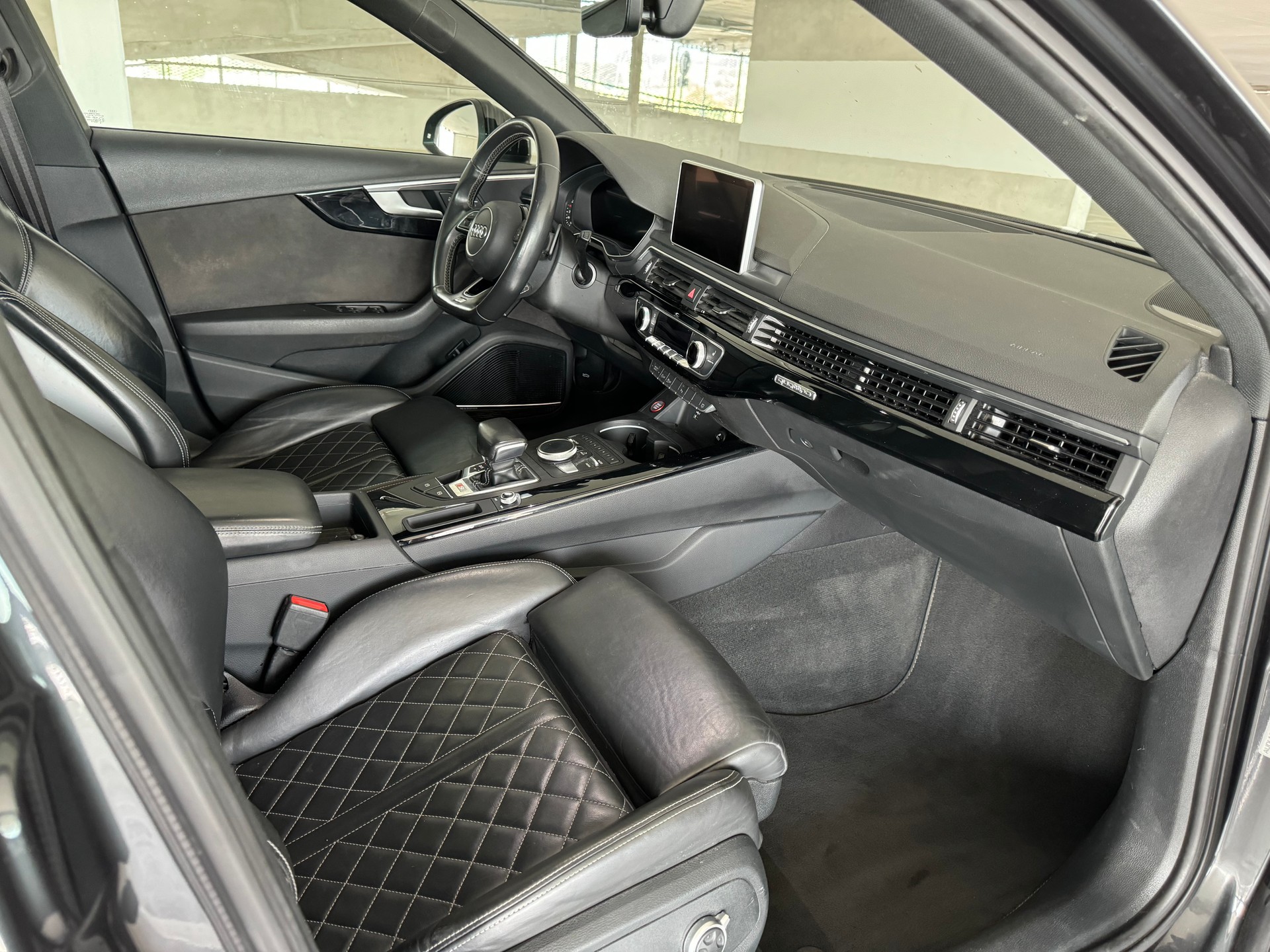 AUDI S4 Avant 3.0 TDI quattro tiptronic-image-13