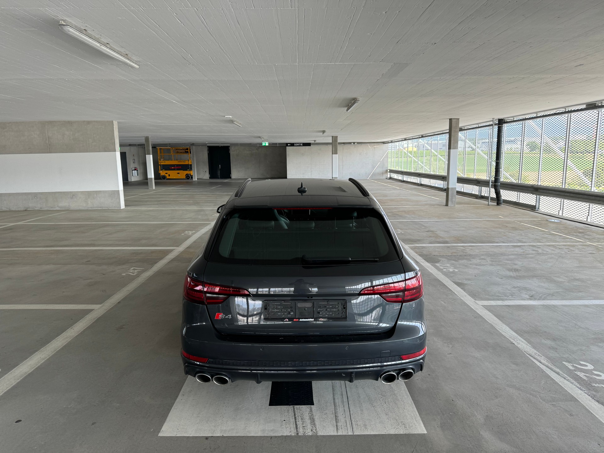 AUDI S4 Avant 3.0 TDI quattro tiptronic-image-6