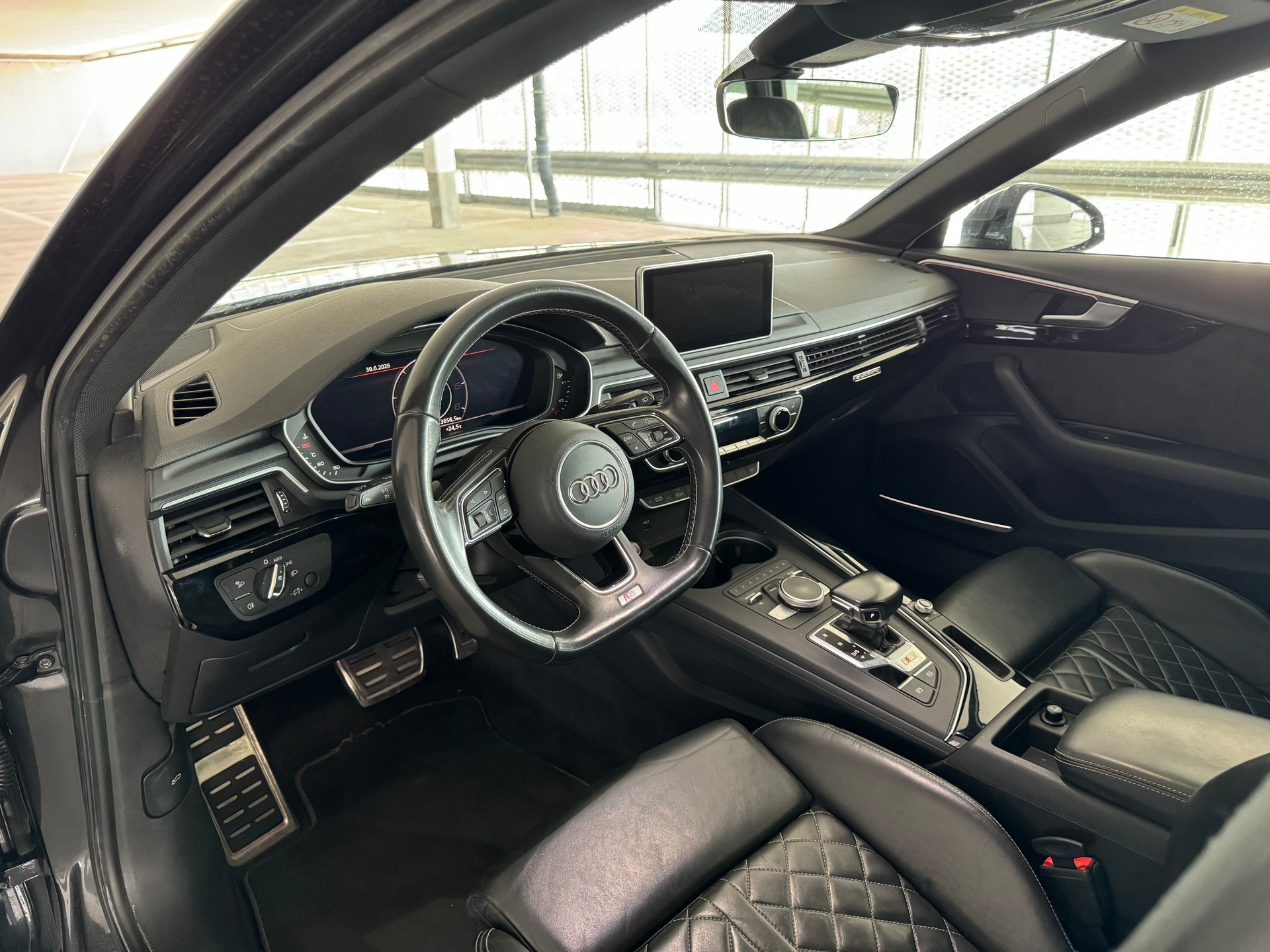 AUDI S4 Avant 3.0 TDI quattro tiptronic-image-9