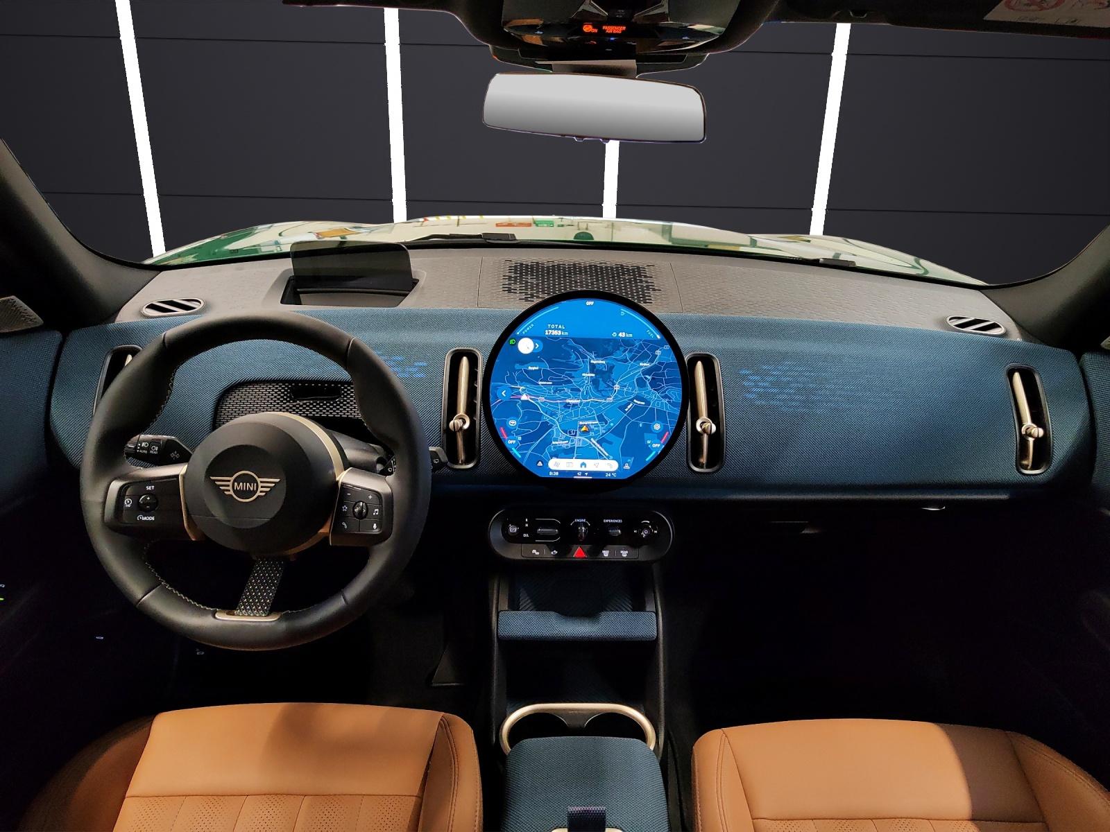 MINI Countryman U25 2.0i S ALL4-image-18