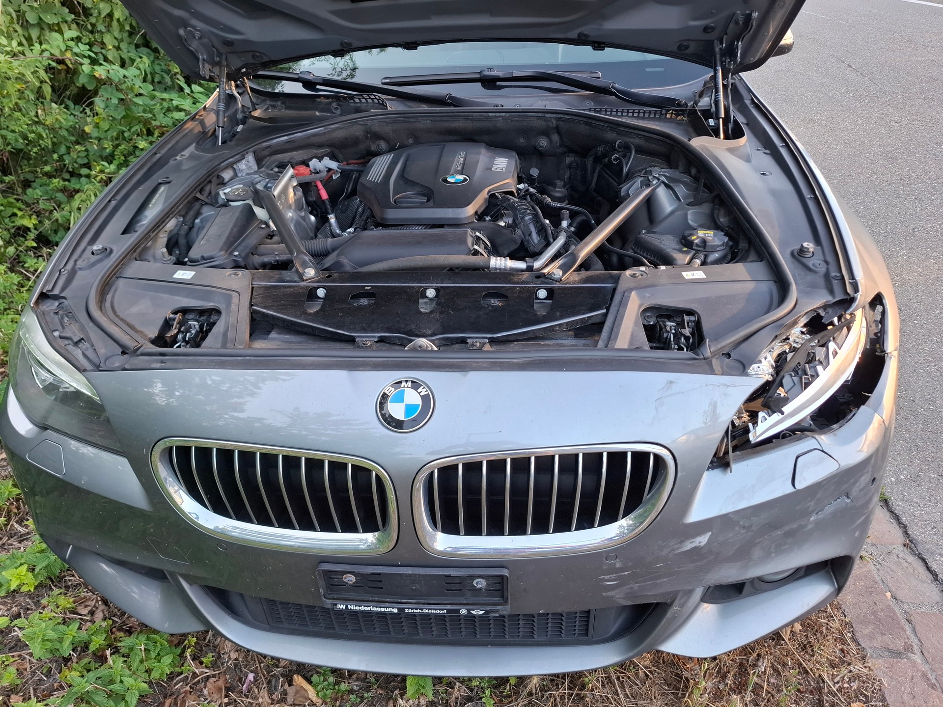 BMW 520d Touring xDrive Steptronic-image-16
